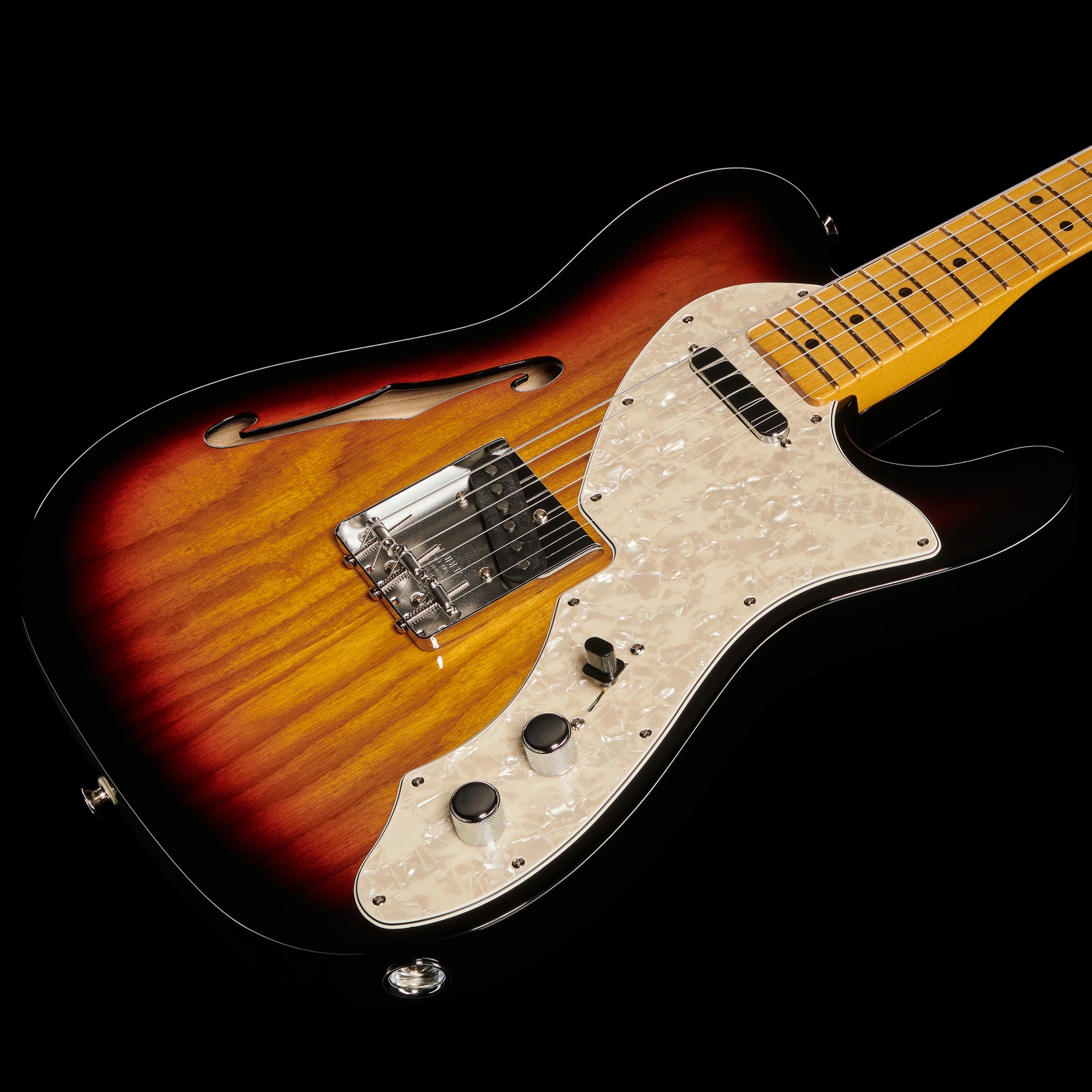 Decke mit Tonabnehmern der Fender Vintera II 60s TL Tele MN 3TS E-Gitarre