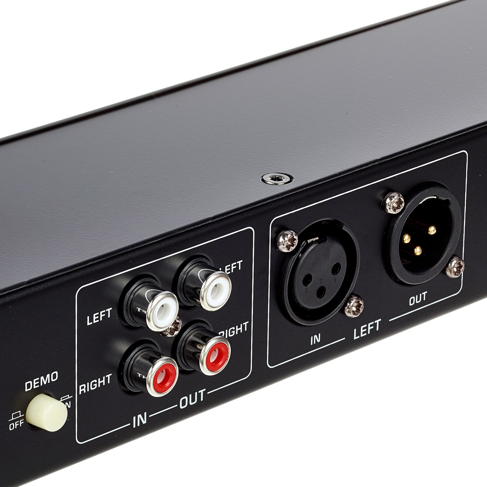 Levelmeter the t.racks Rückseite mit Anschlüssen