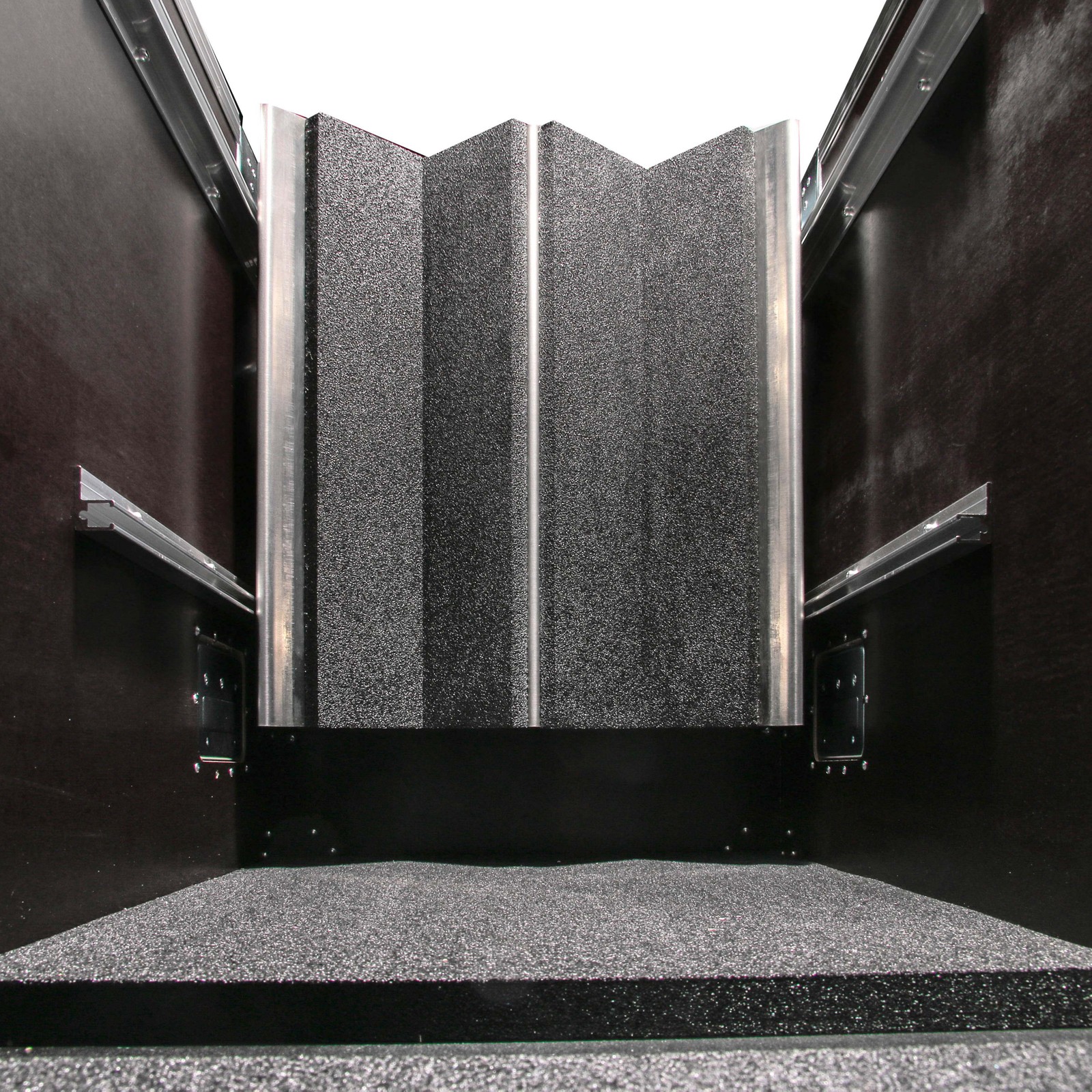 Innenausstattung des Thon Display MultiCase 55" 2in1