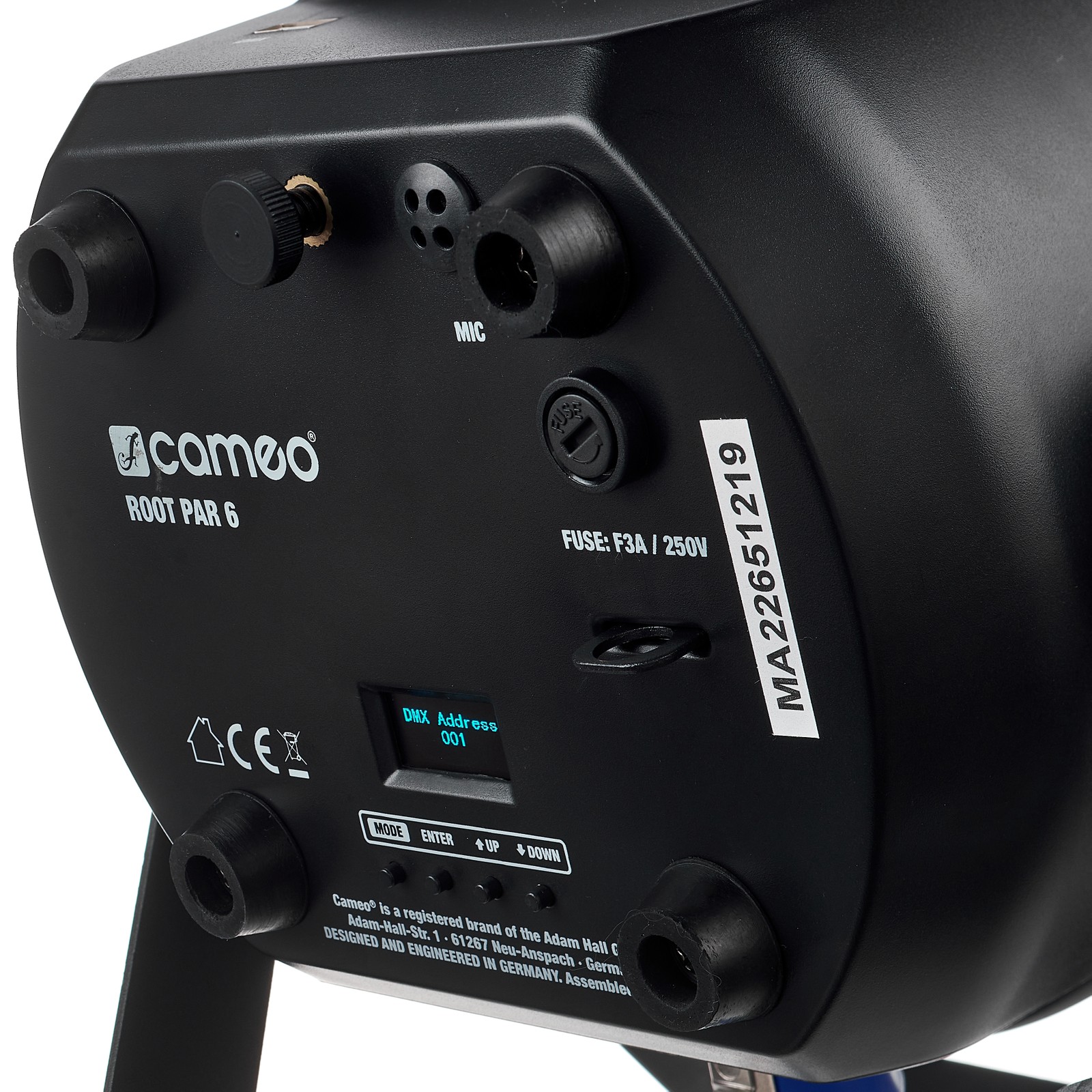 Display und Sicherung auf der Rückseite des Cameo ROOT Par 6 