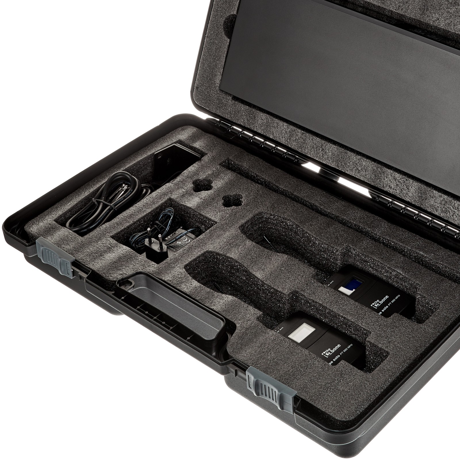 the t.bone free solo Twin PT 660 MHz 2-kanal UHF Funksystem im passenden Konststoffkoffer