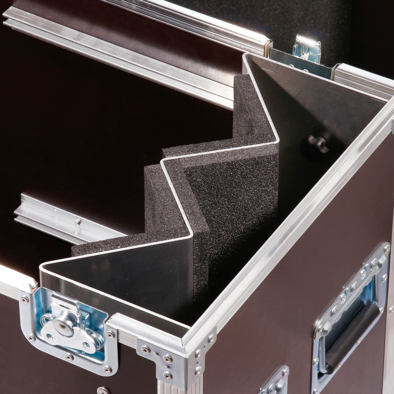 Innenausstattung des Thon Display MultiCase 46" 2in1