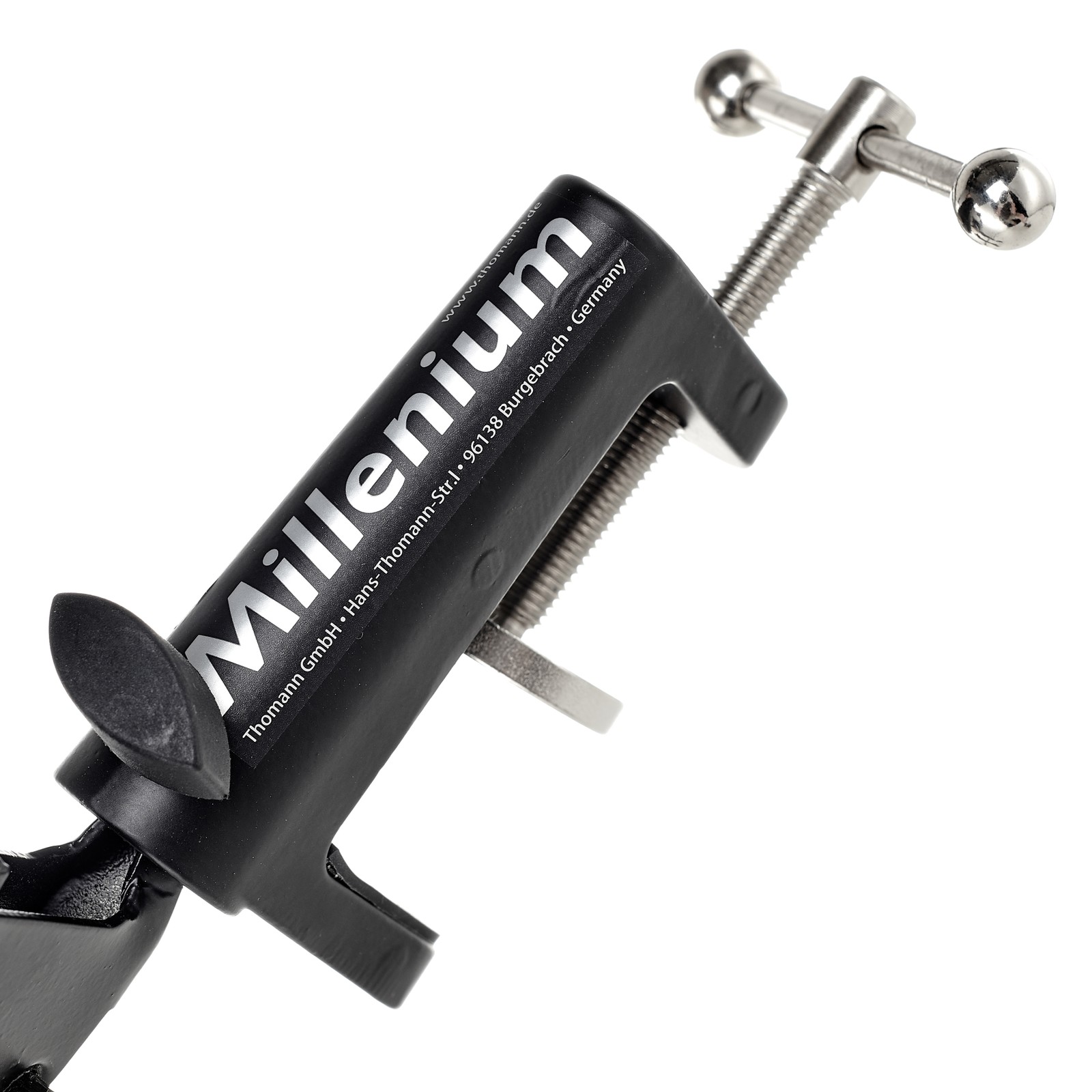 Millenium Logo am MA-2040 Tisch-Mikrofonarm