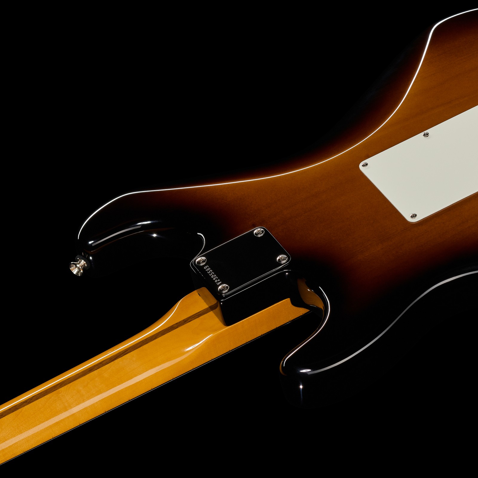 Fender E-Gitarre Stratocaster American Vintage II Sunburst Halsübergang