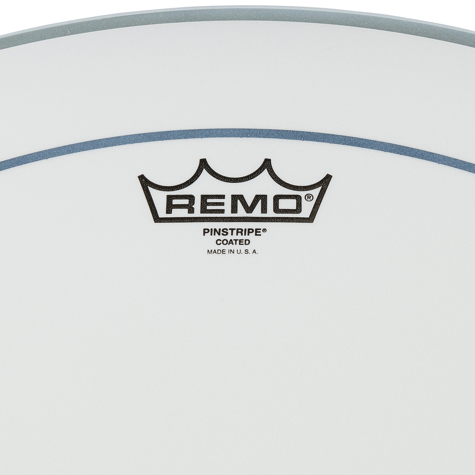 Herstellerlogo auf dem Remo 22" Pinstripe Bass Drum Fell Coated