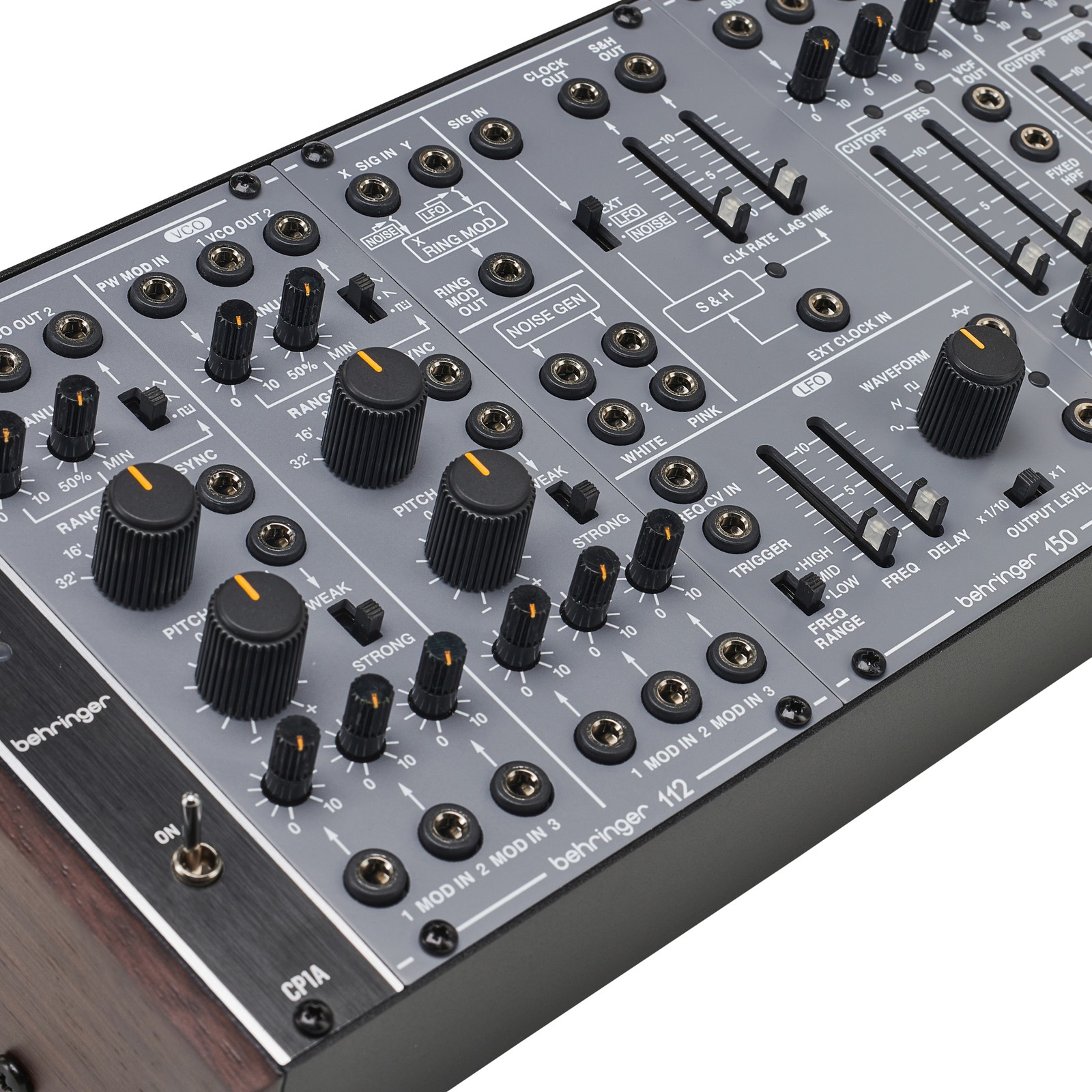 Detail des Behringer 140 Dual Envelope/LFO Eurorack Modul