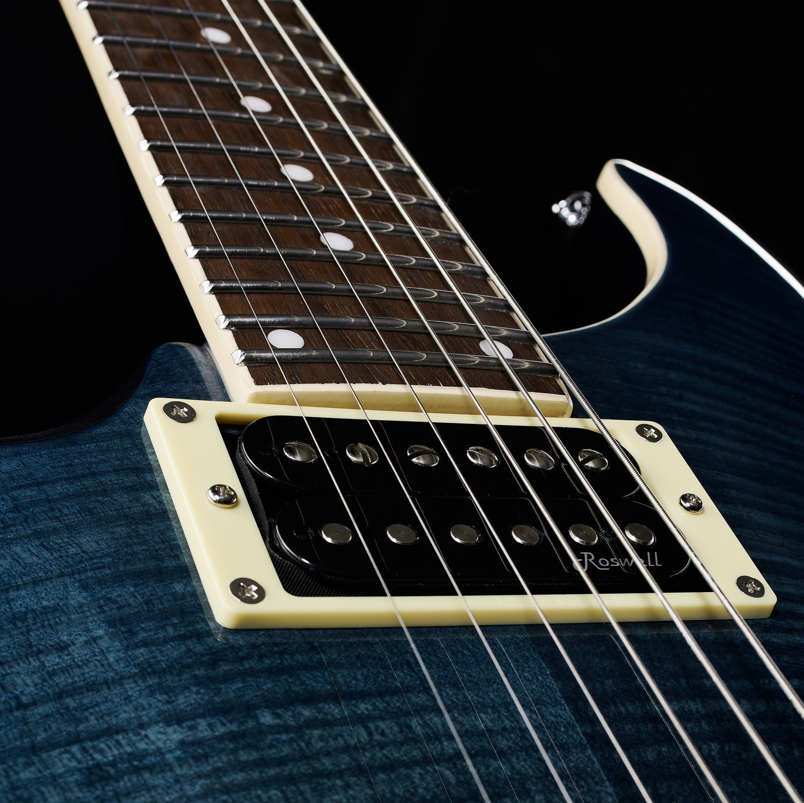 Humbucker Tonabnehmer auf der Harley Benton CST-24T LH Ocean Flame