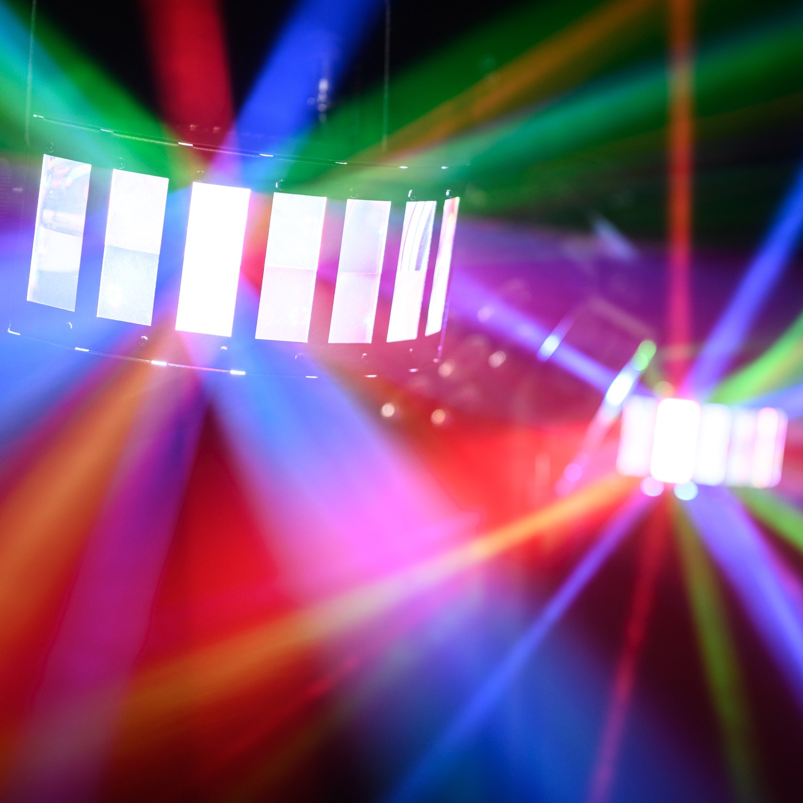 Stairville LED BossFX-2 Pro LED + Strobe Multi Effect Bar im Einsatz