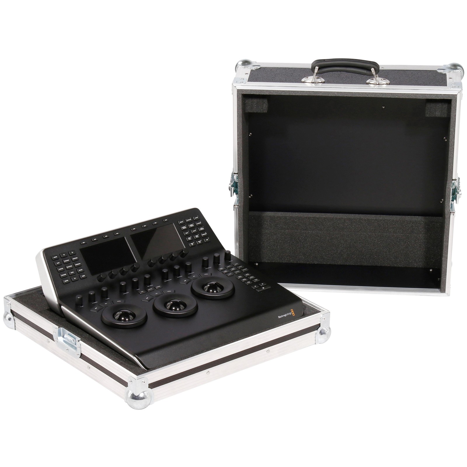 Thon Case Blackmagic Design Panel im geöffneten Zustand