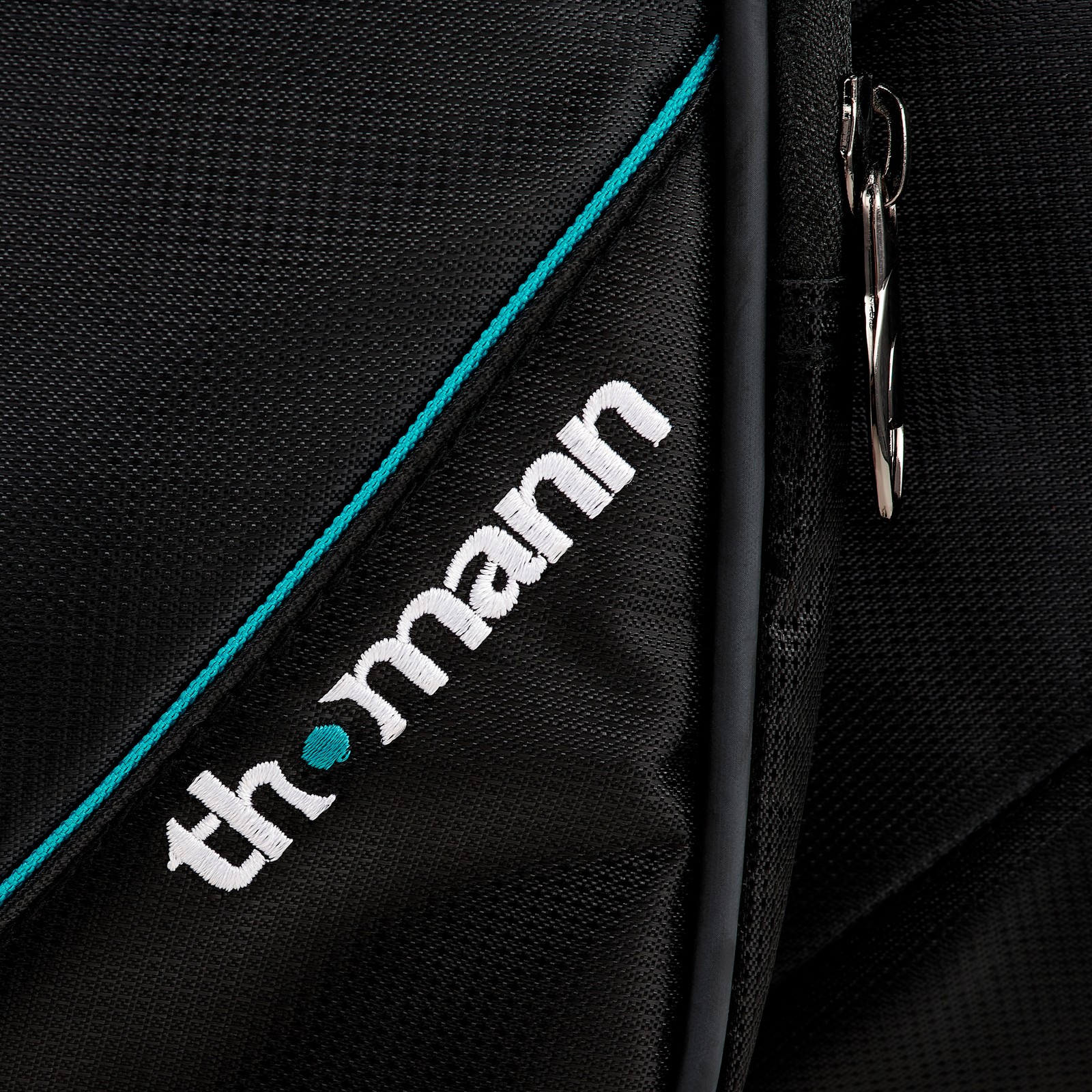 Thomann Logo am Voyager Gigbag für Tenorhorn