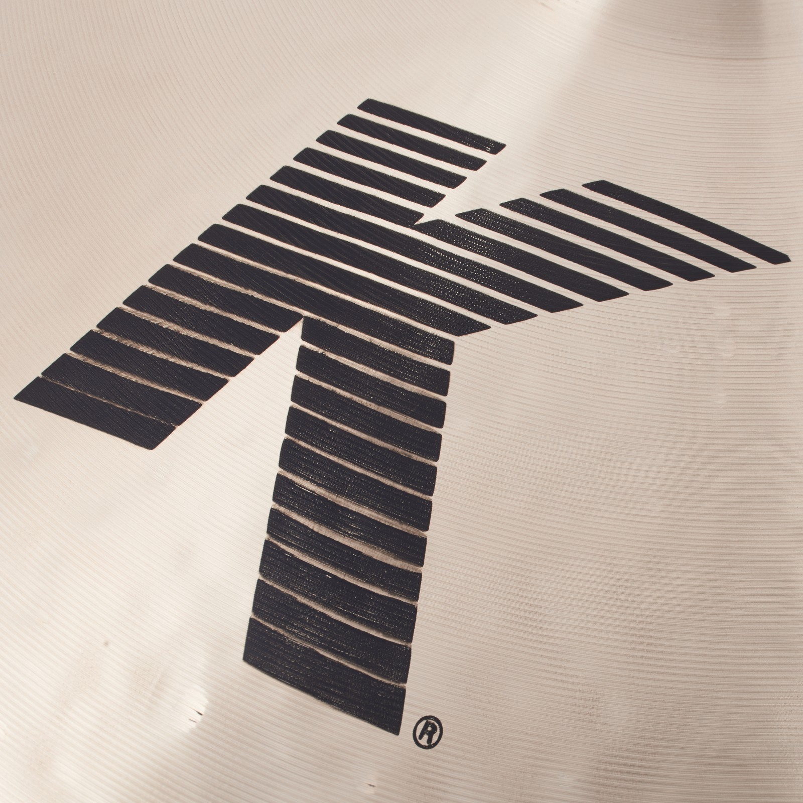 K-Logo am Zildjian K-Series Profi Promo Pack Beckenset