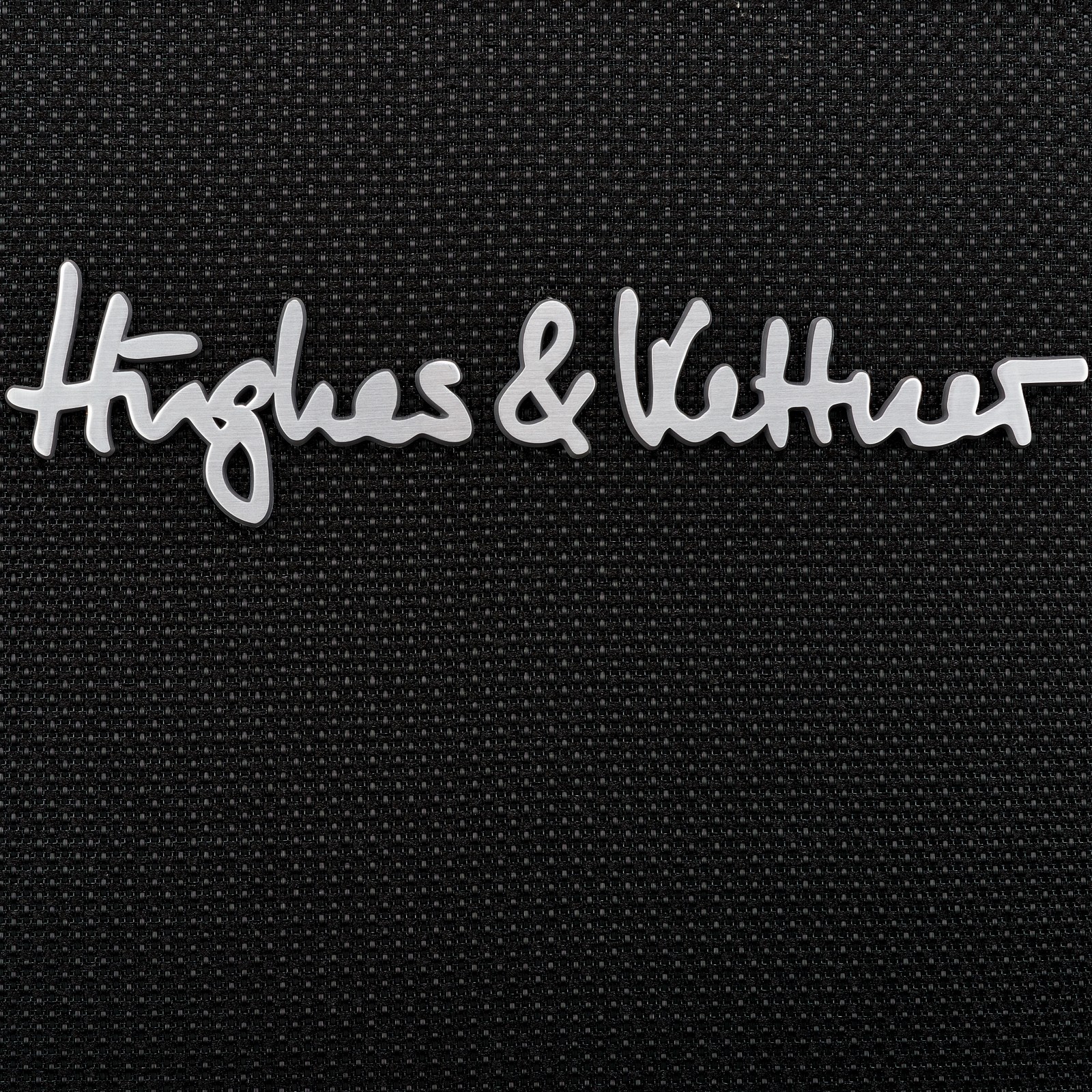 Hughes & Kettner TubeMeister 212 Box, Herstellerlogo