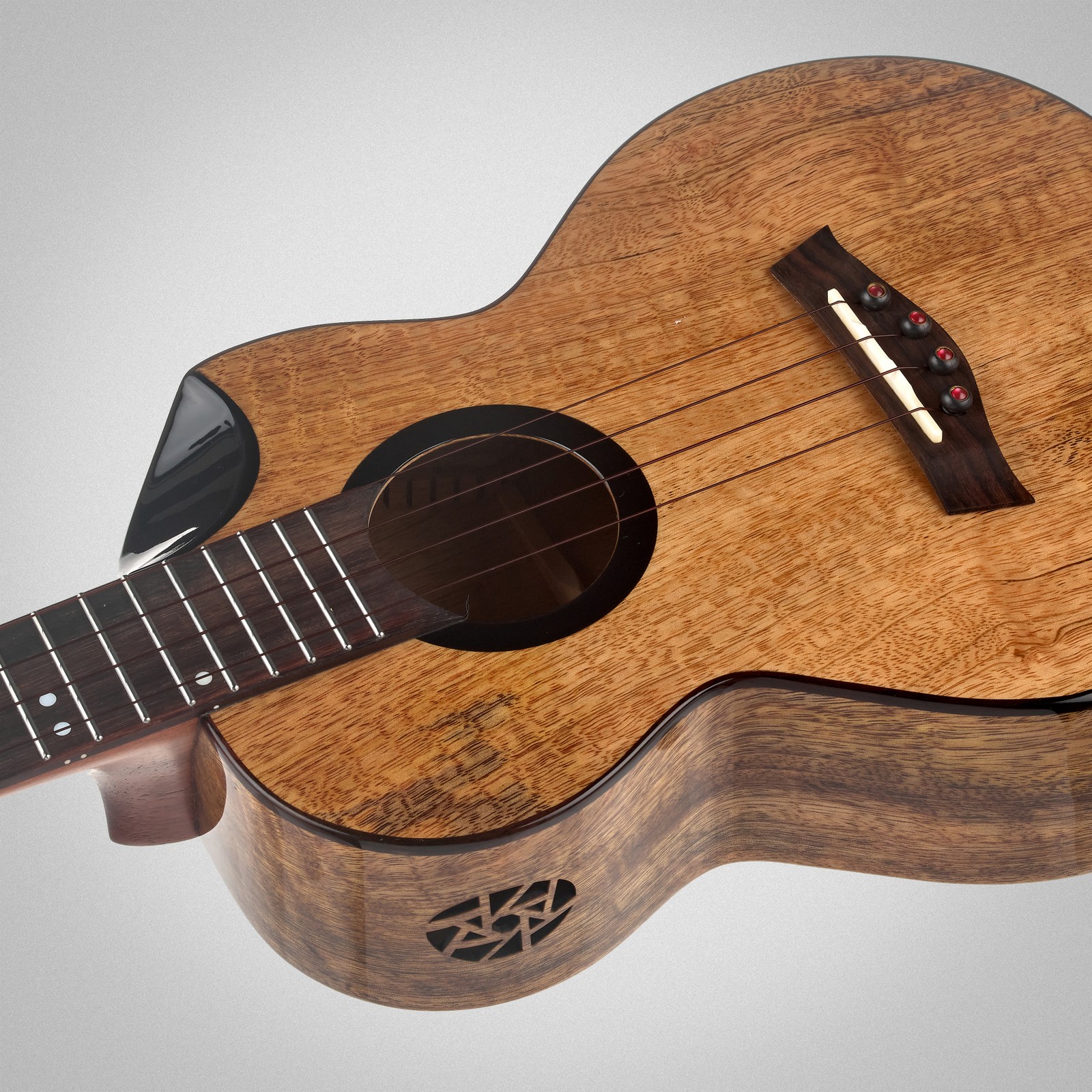 Flight Fireball Tenor EQ-A, Decke der Tenor-Ukulele mit Tonabnehmer