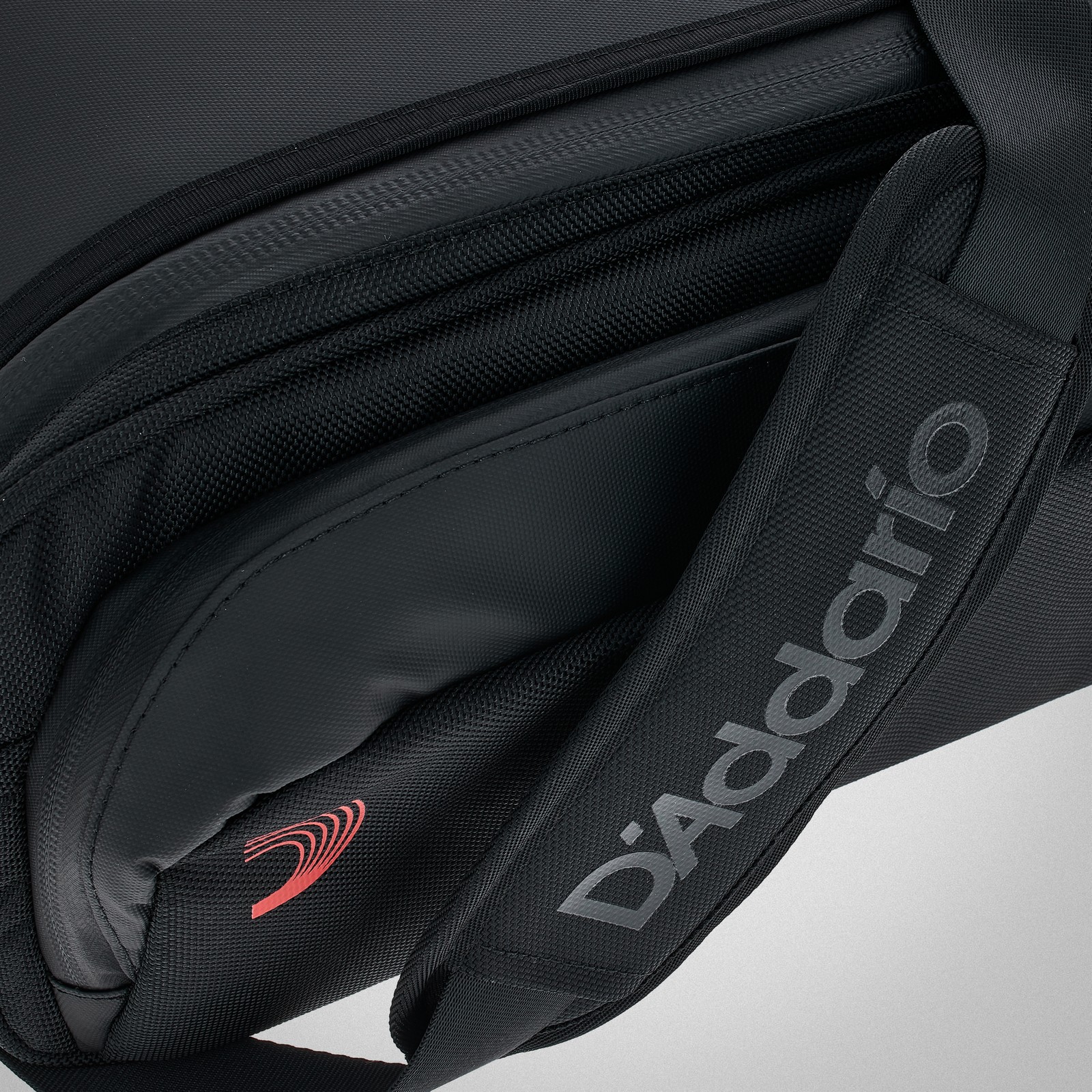 Logo auf D’Addario Backline Pedalboard Bag 1, Transporttasche