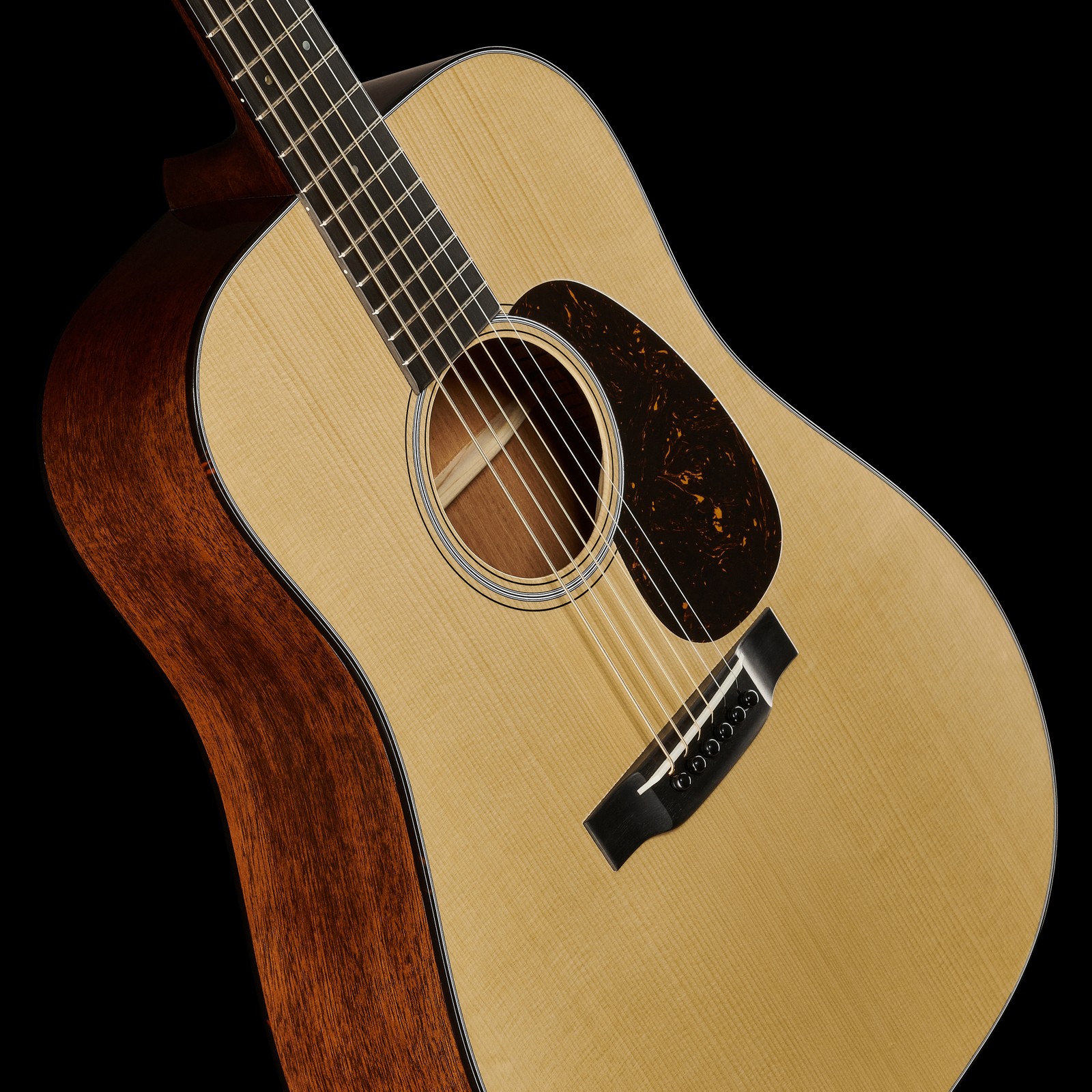 Massive Fichtendecke der Martin Guitars D18 Authentic 1937