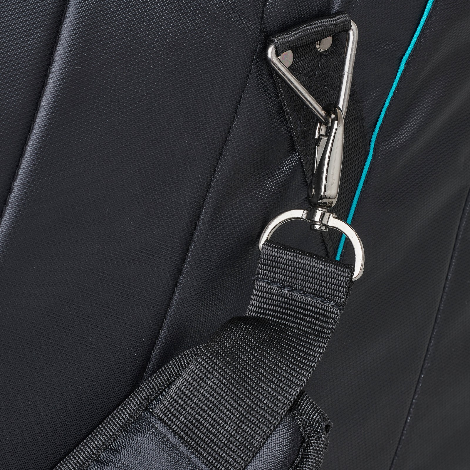 Karabinerhaken am Thomann Voyager Keyboard 1 Gigbag