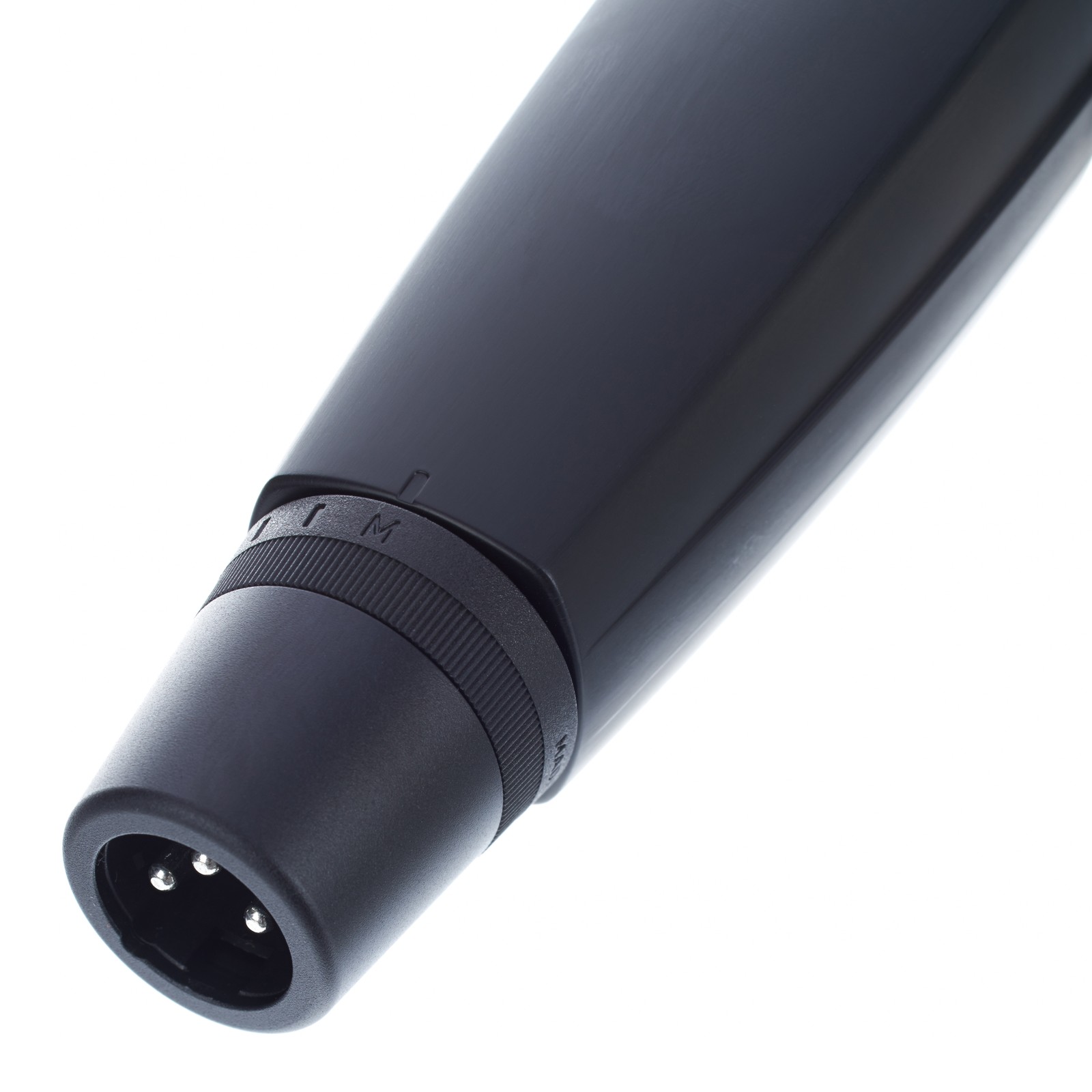 Anschluss am Sennheiser MD 421-II Dynamisches Mikrofon