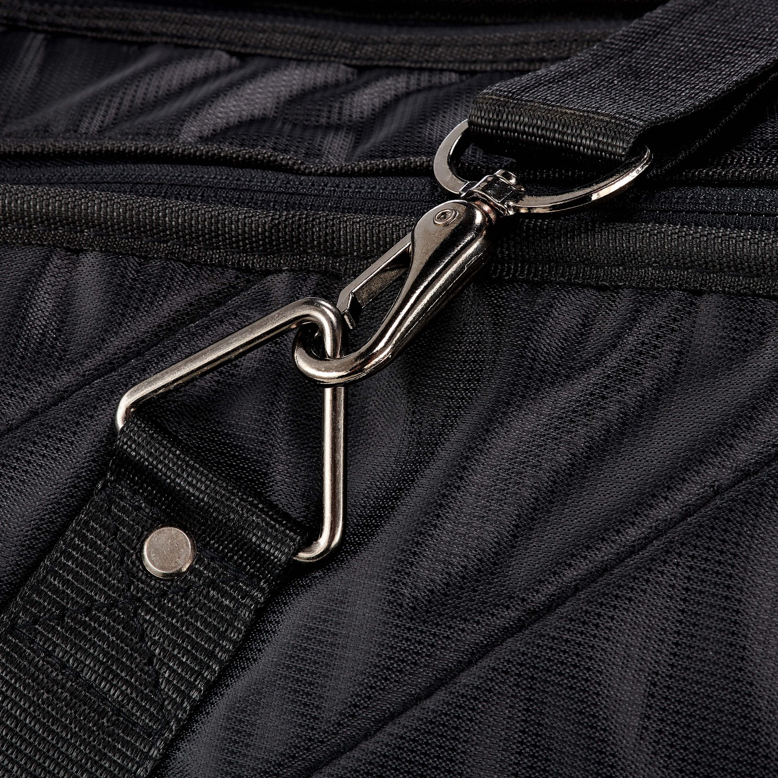 Karabinerhaken des Thomann Voyager Baritone Gigbags