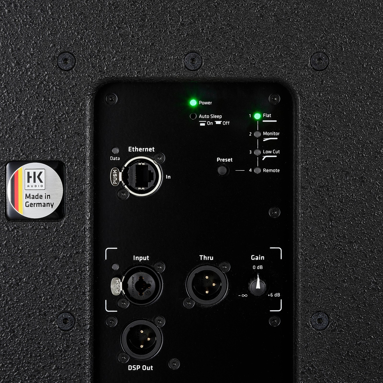 Rückseite des HK Audio Linear 5 MKII 115 XA mit Bedienelementen