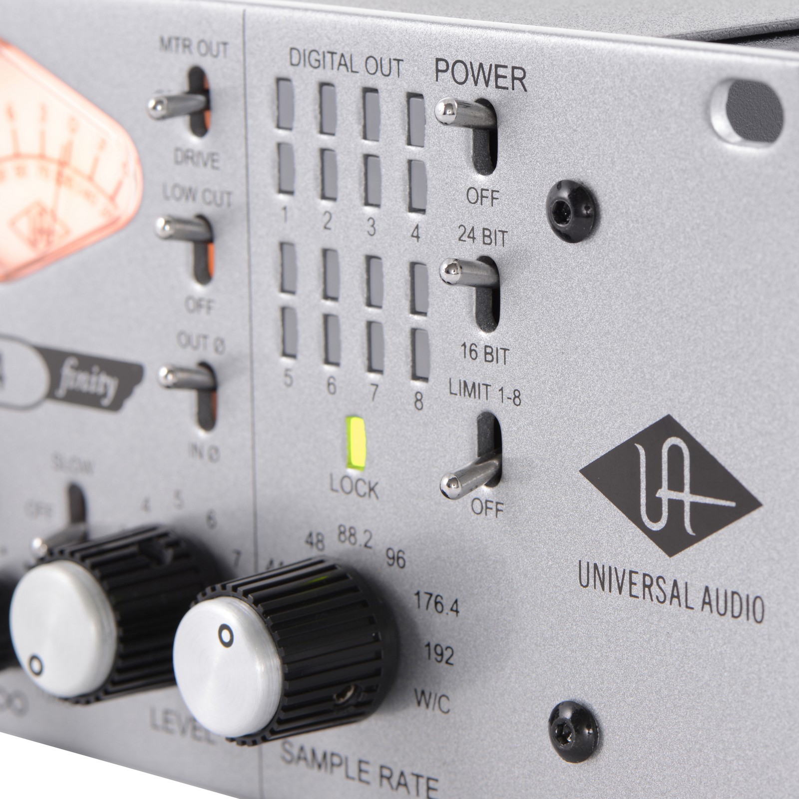 Universal Audio 4-710D Twin-Finity – Switzerland