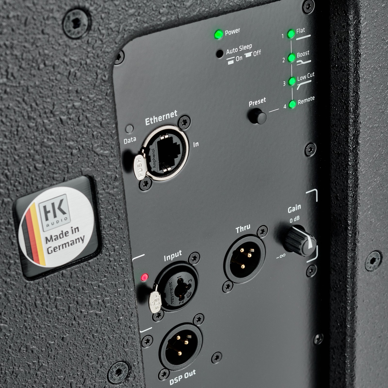 Rückseite des HK Audio Linear 5 MKII 115 FA mit Bedienelementen