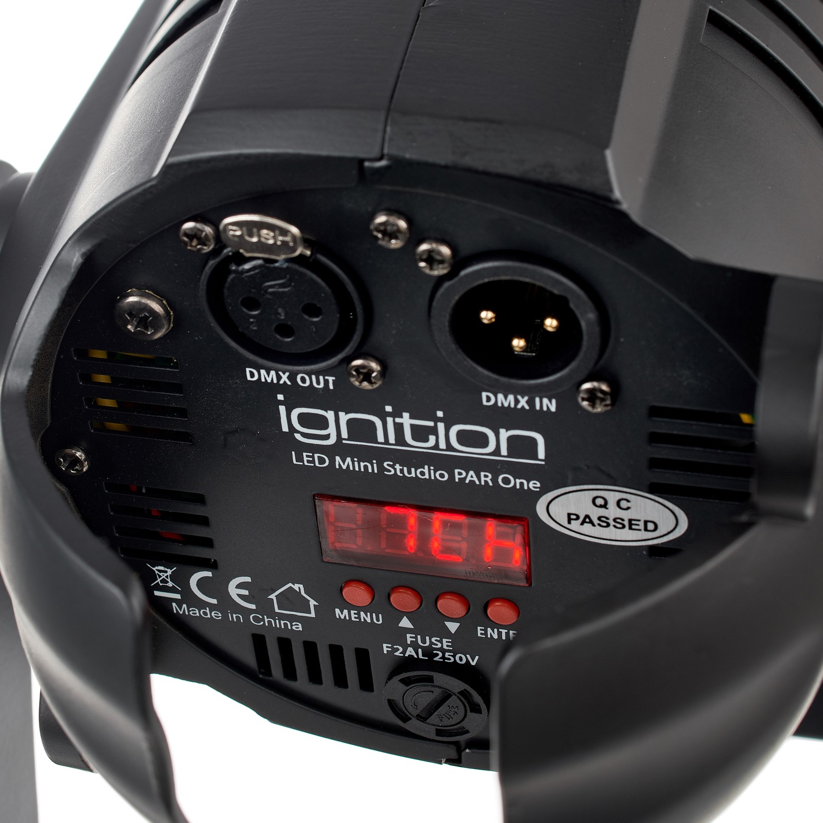 Rückseite mit Anschlüssen des Ignition LED Mini Studio PAR One 40° LED Scheinwerfers