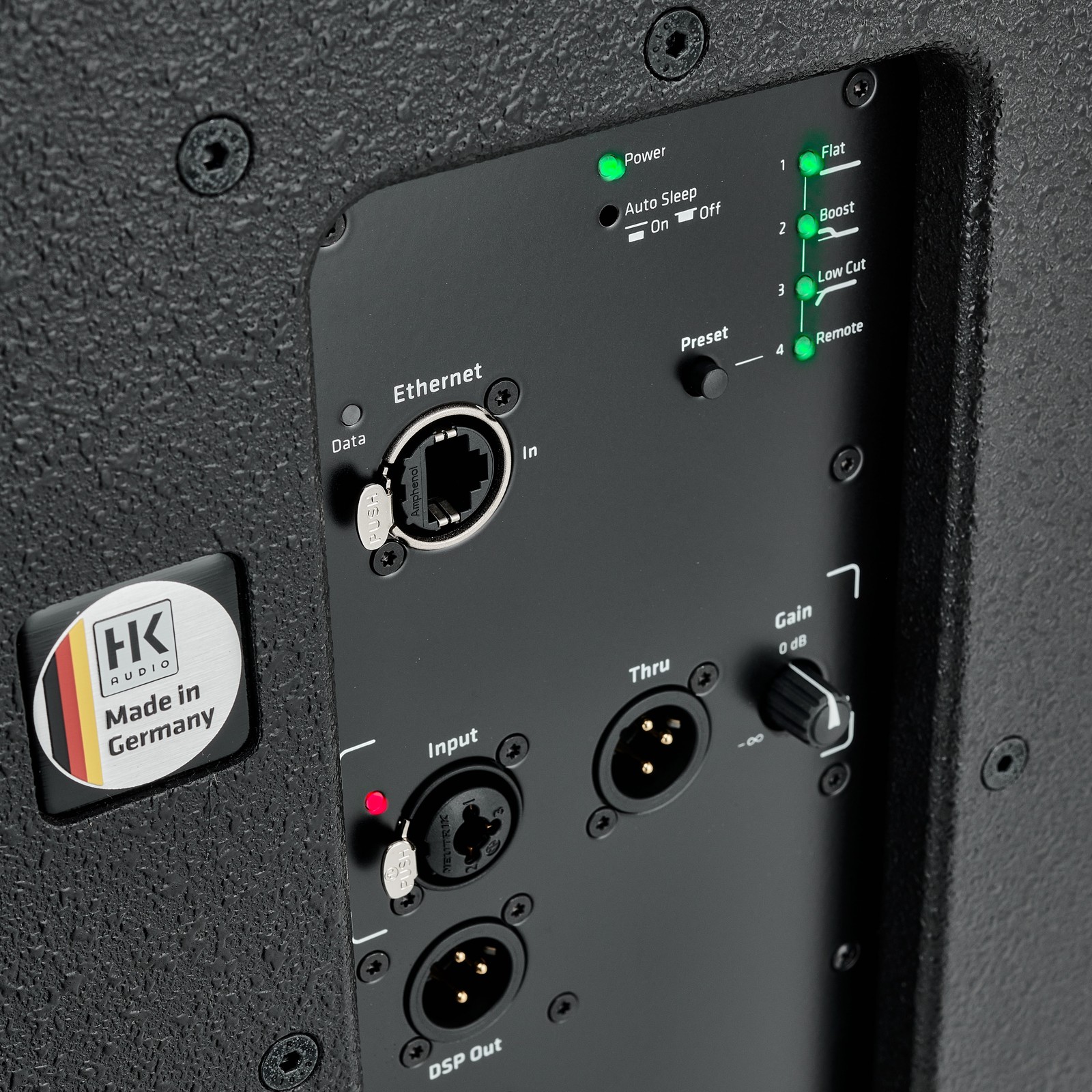 Rückseite des HK Audio Linear 5 MKII 112 FA mit Bedienelementen