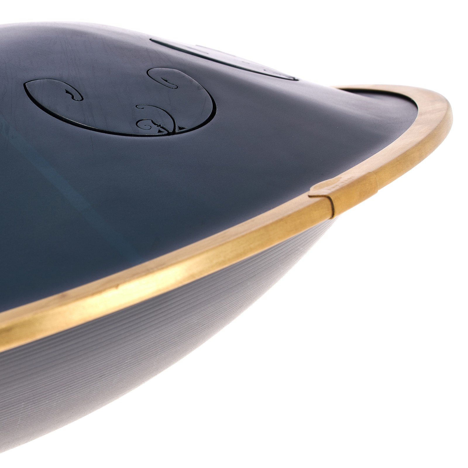 Detailansicht der RAV Vast B/H Major Zungentrommel in Handpan-Optik