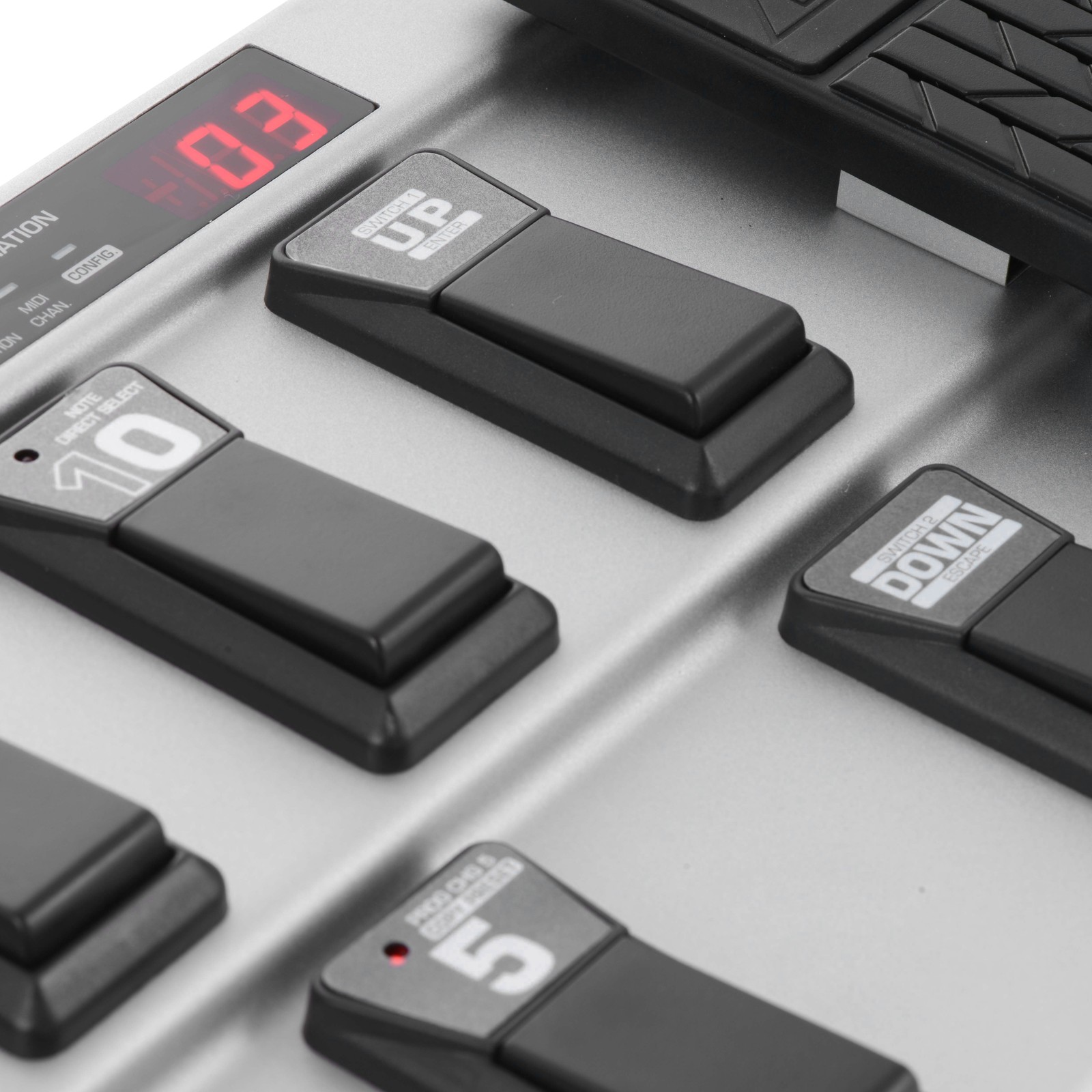 Behringer FCB1010 MIDI Foot Controller - Perfect Circuit