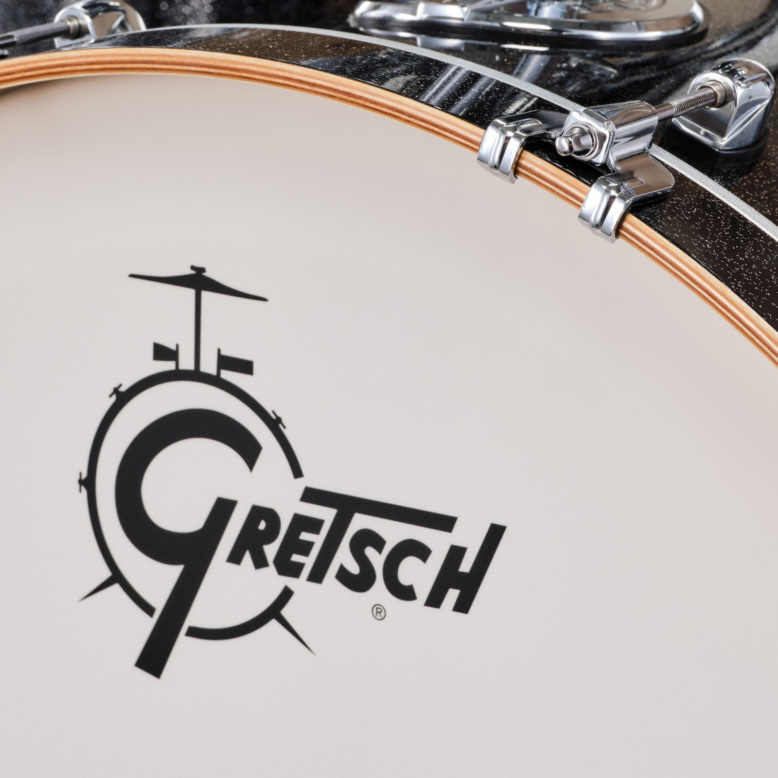 Herstellerbadge auf Gretsch Catalina Maple Bassdrum