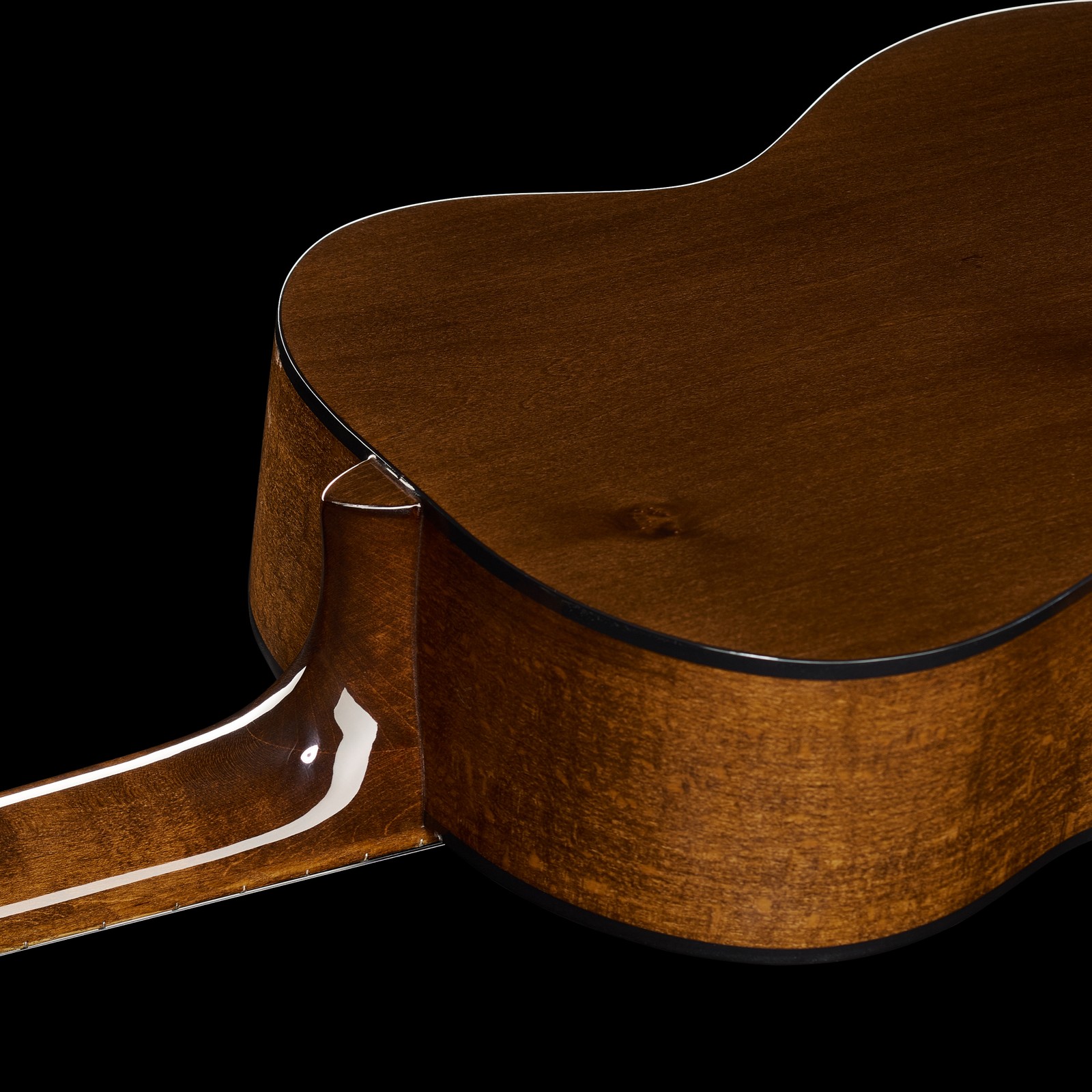 Dunkel gebeizter Ahornkorpus