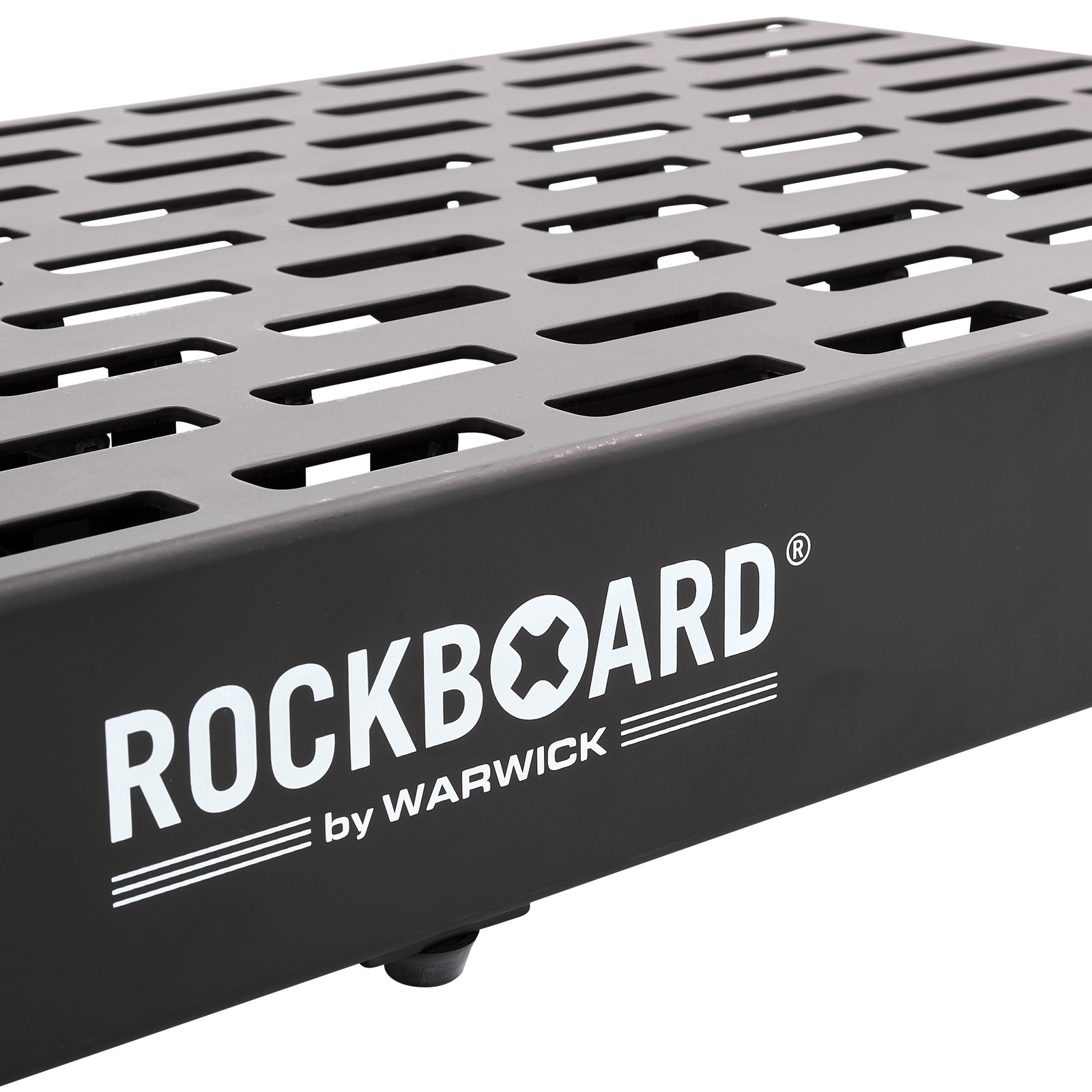 Manufacturer logo on the RockBoard CINQUE 5.4 pedalboard
