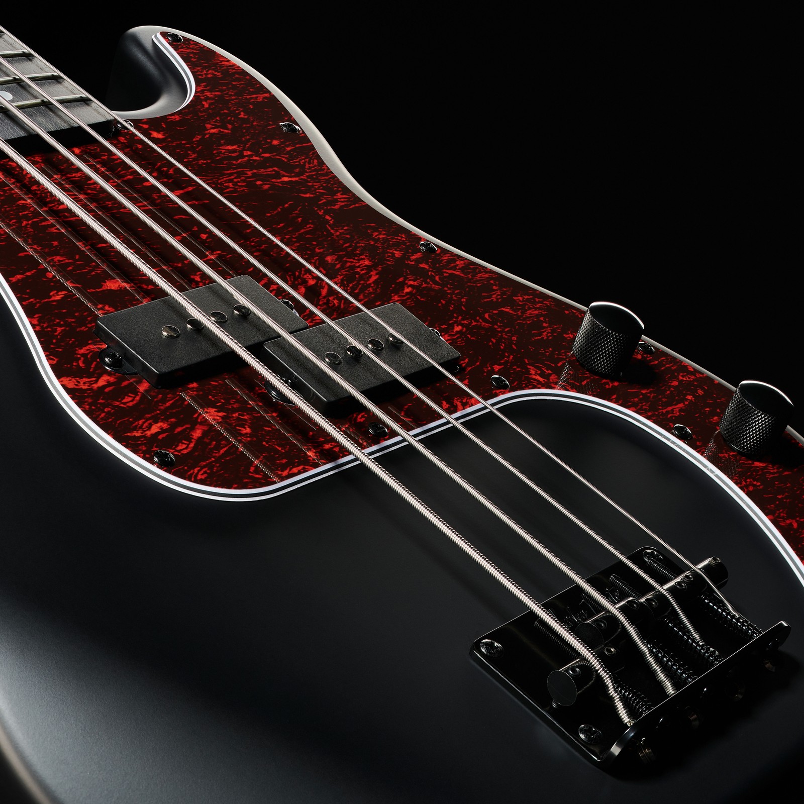 Body of the Harley Benton PB-Shorty SBK Standard Series Shortscale Electric Bass - front view
