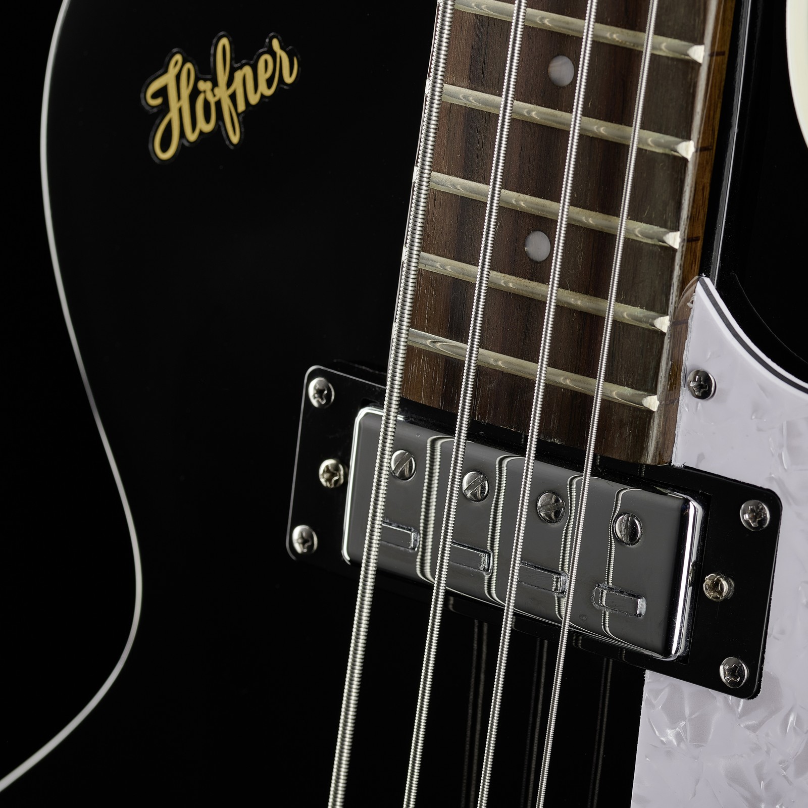 Halstonabnehmer des Höfner Club Bass Ignition SE TBK E-Bass