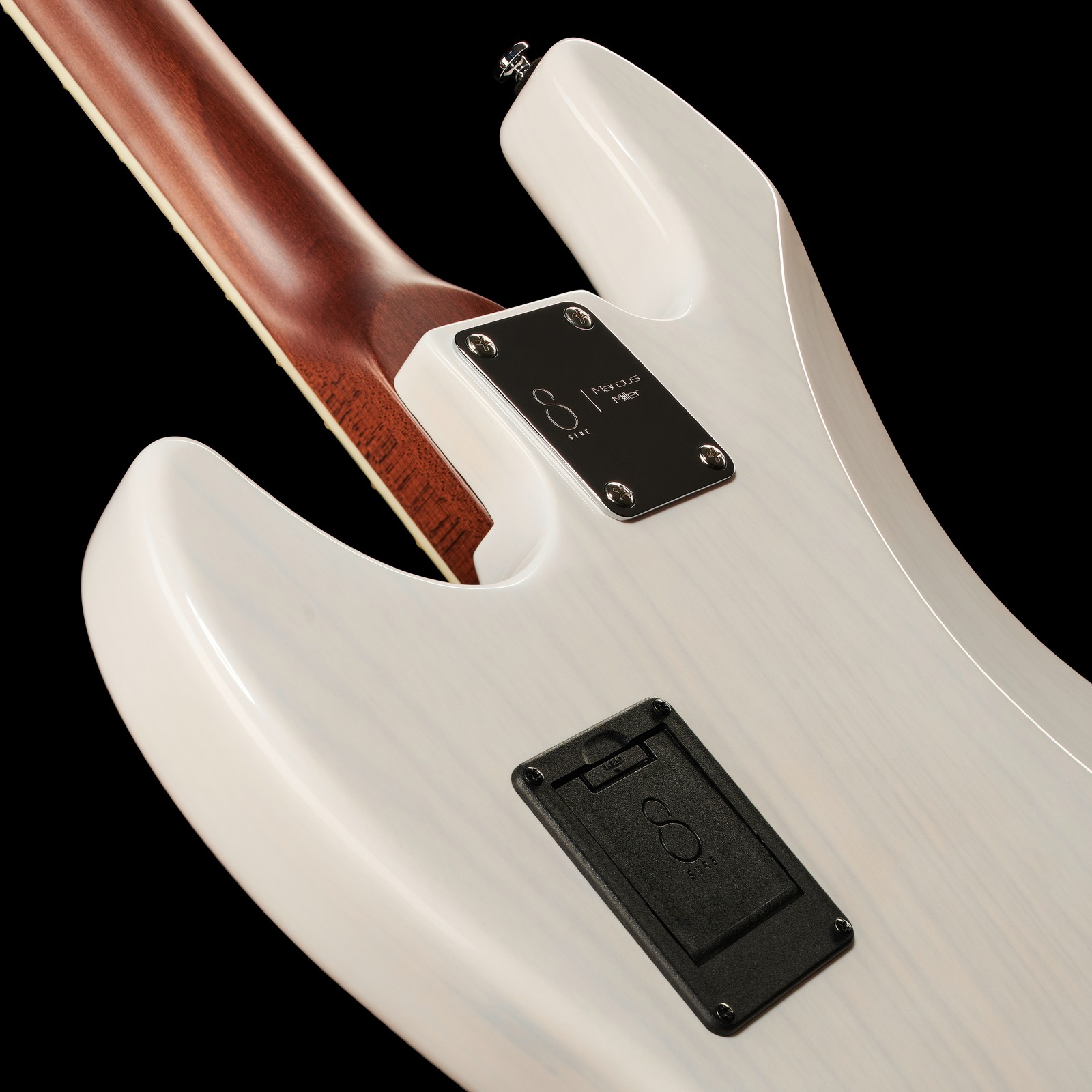 Marcus Miller V8-4 WB Halsübergang