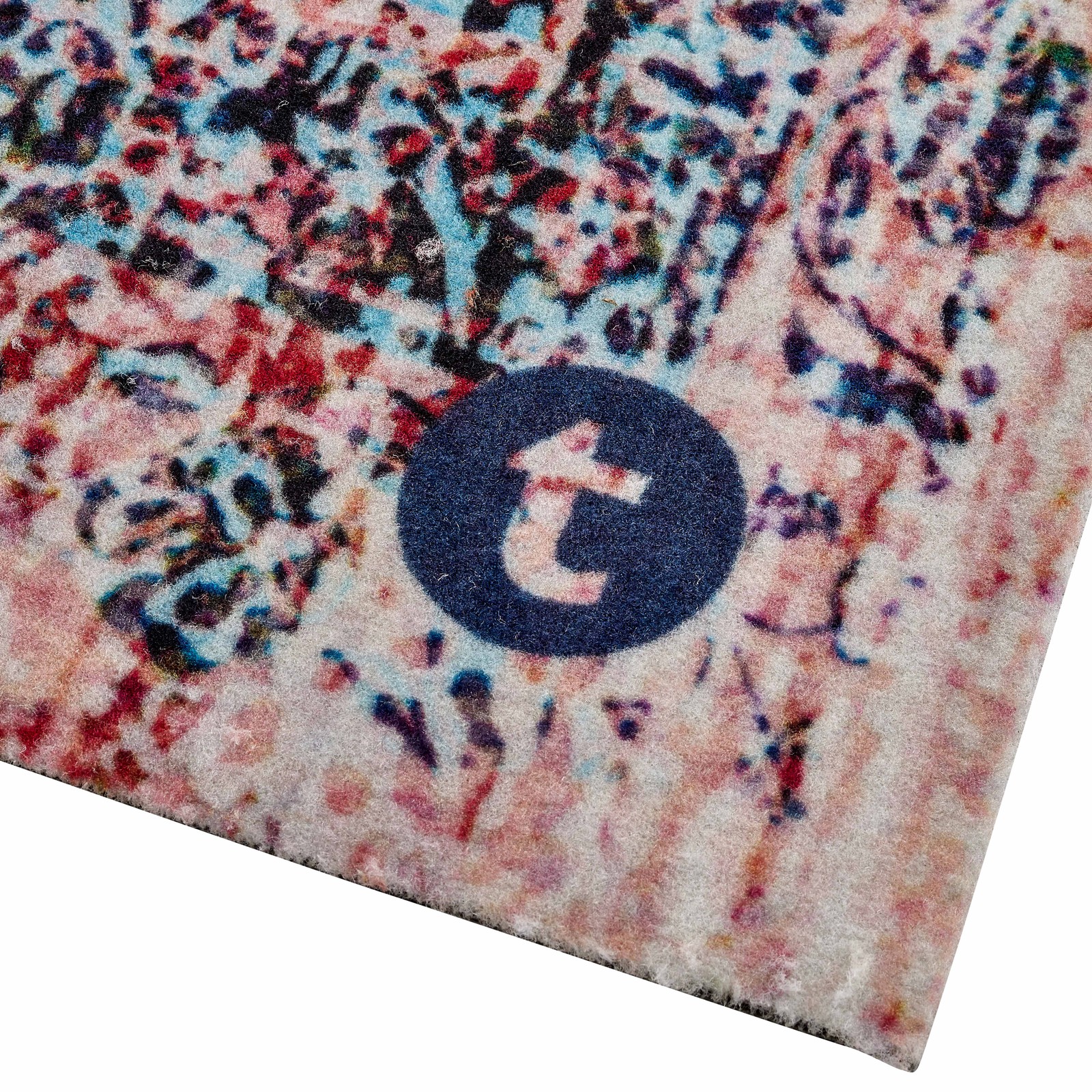 Logo auf Thomann Schlagzeugteppich