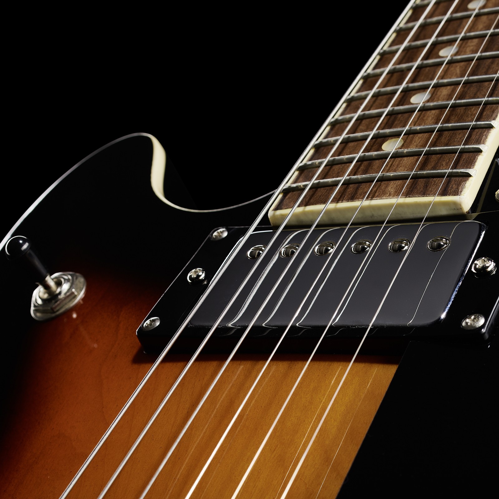 humbucker vintage sur l'Harley Benton HB-35 VB Vintage Series 