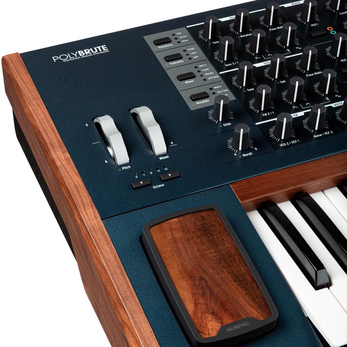 Morphée controller and modulation matrix