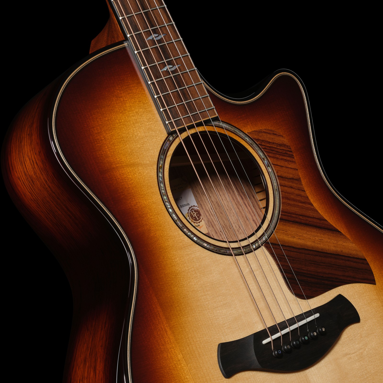 Sitka-Fichtendecke der Taylor BE 814ce Adirondack Next Gen Westerngitarre