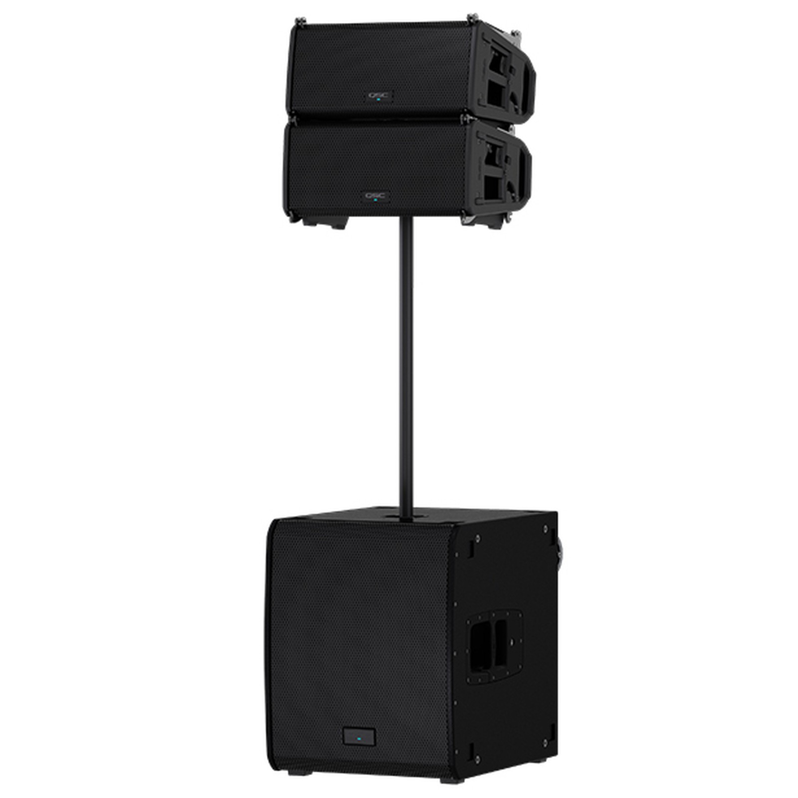 Pole Array bestehend aus QSC LS118 Woofer und zwei LA108 Lautsprechern
