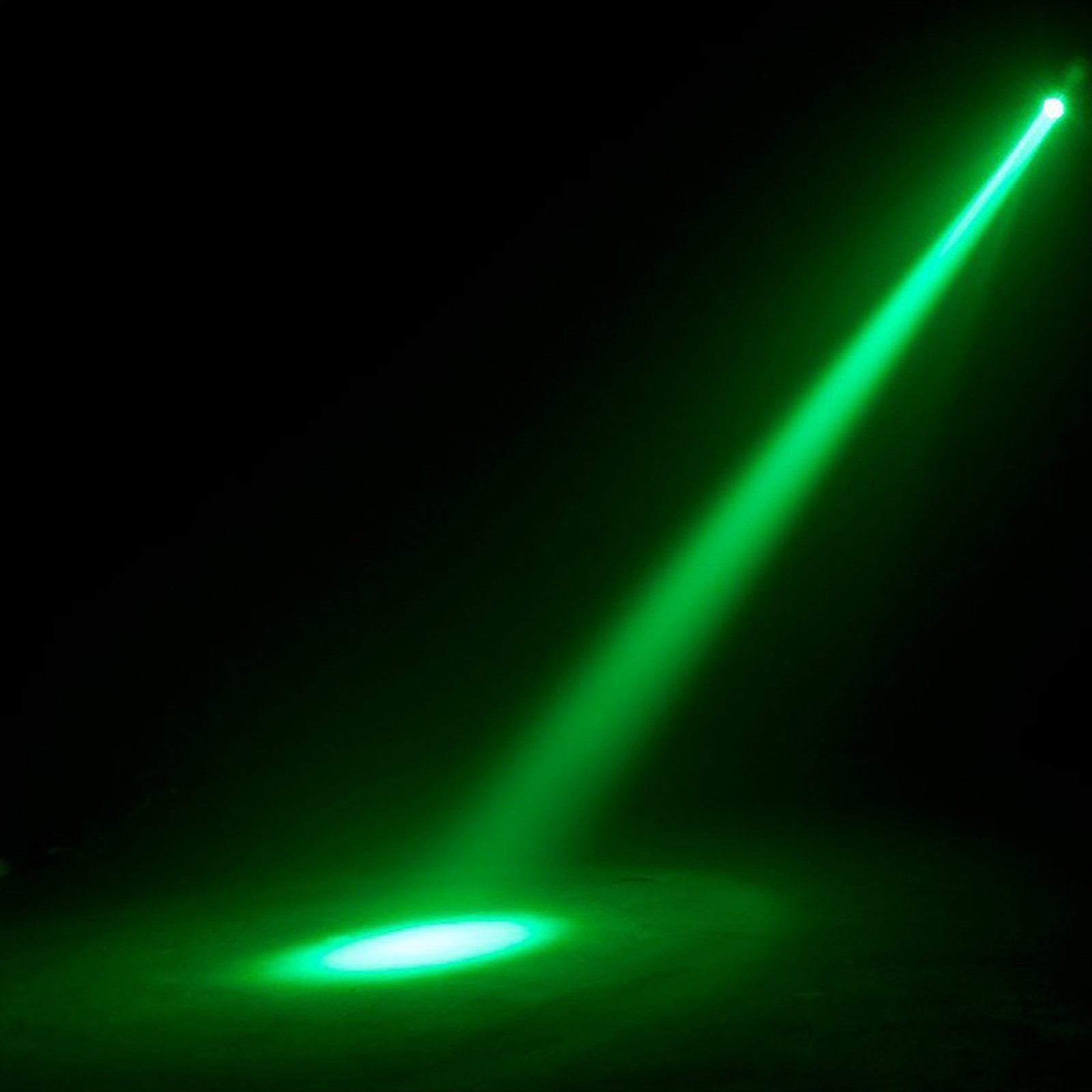 ADJ Saber LED-Pinspot mit RGBW Farbmischung