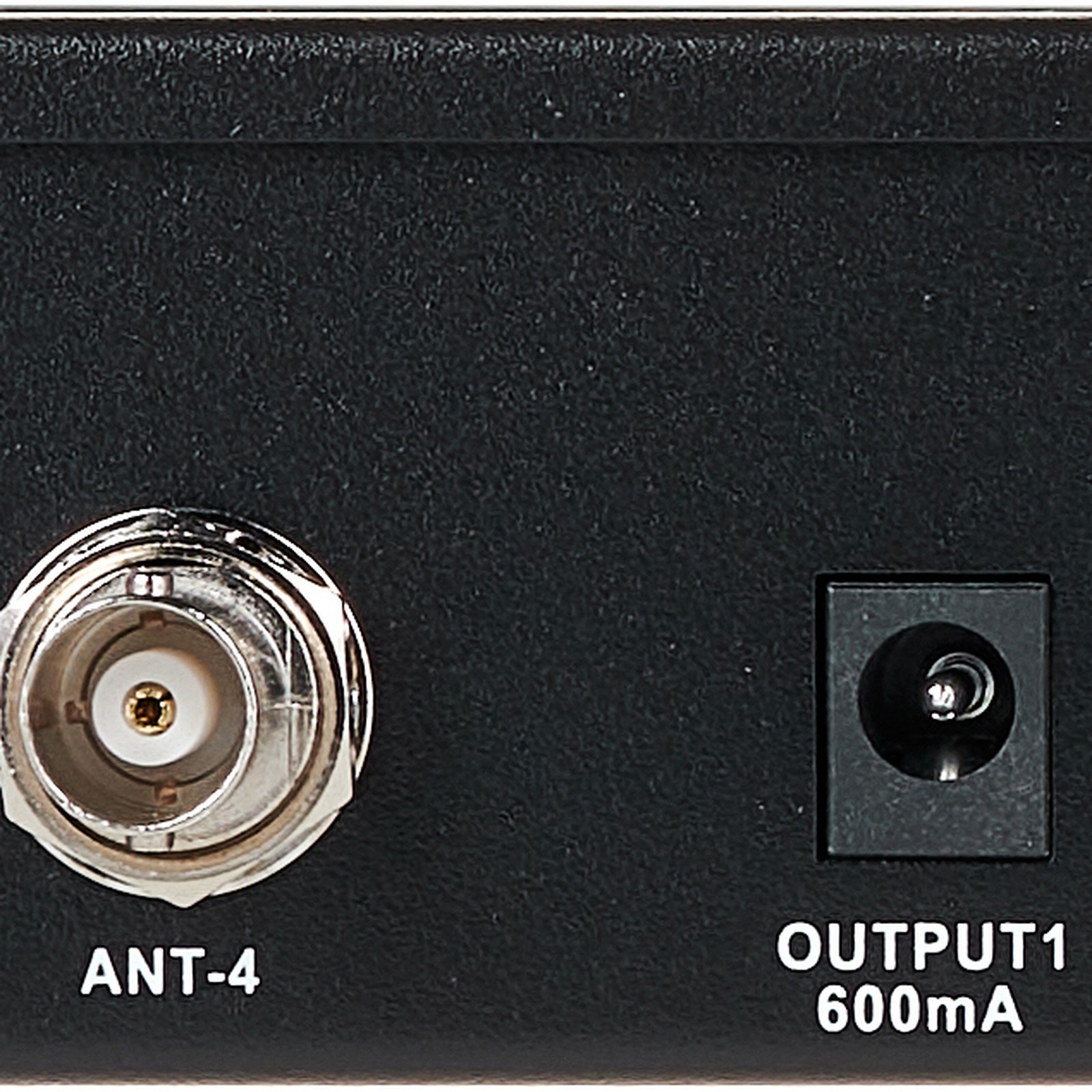 Detailed view of the t.bone Free Solo Antenna Splitter