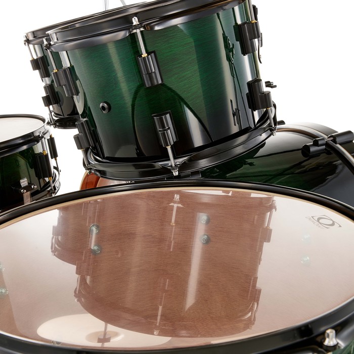 Hybridkessel aus Mahagoni und Pappel