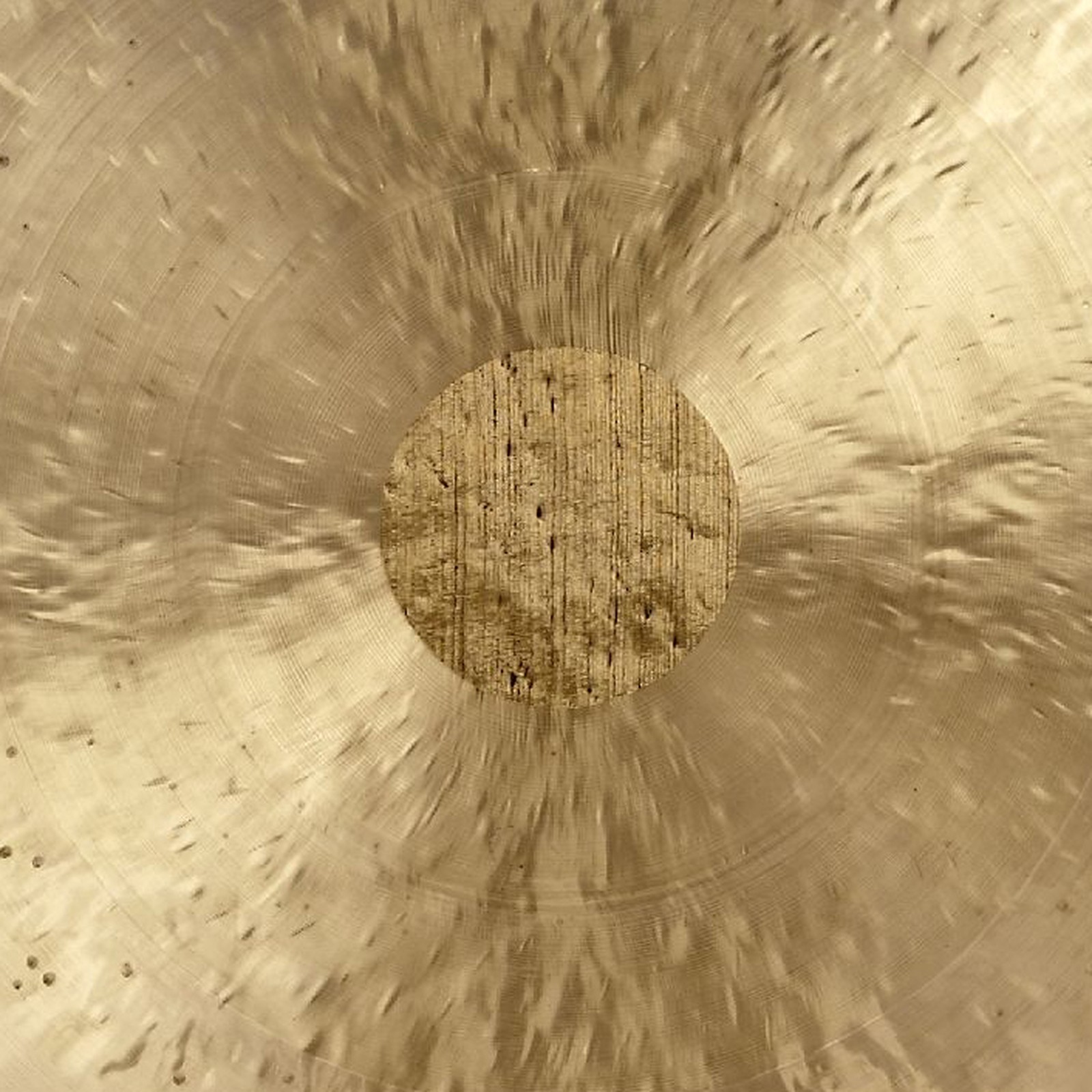 Oberfläche des Thomann Wind Gong 70