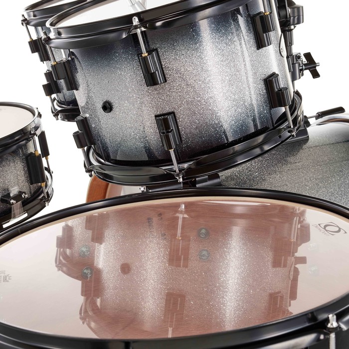 Hybridkessel aus Mahagoni und Pappel