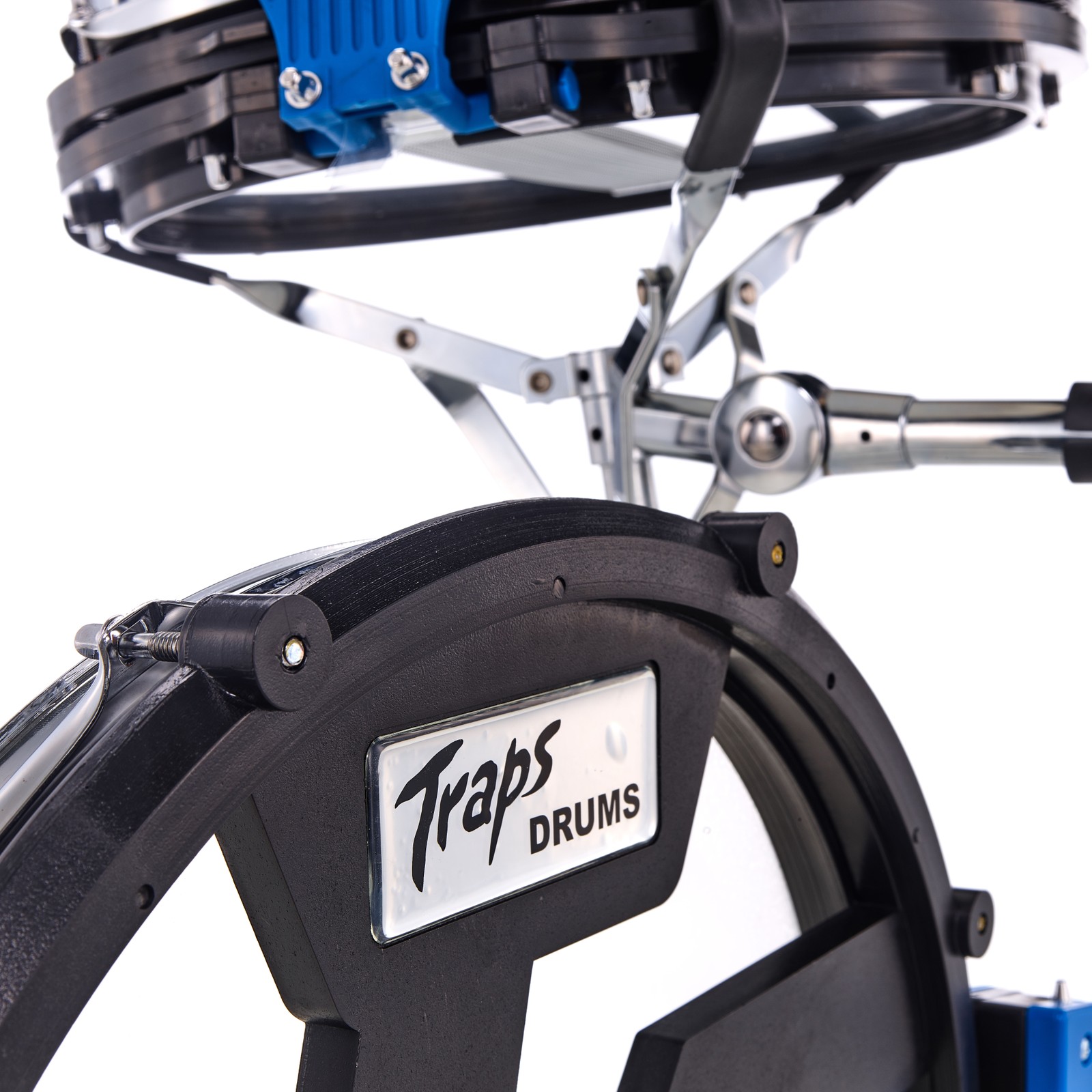 Traps Logo am A-100/16 Drumset