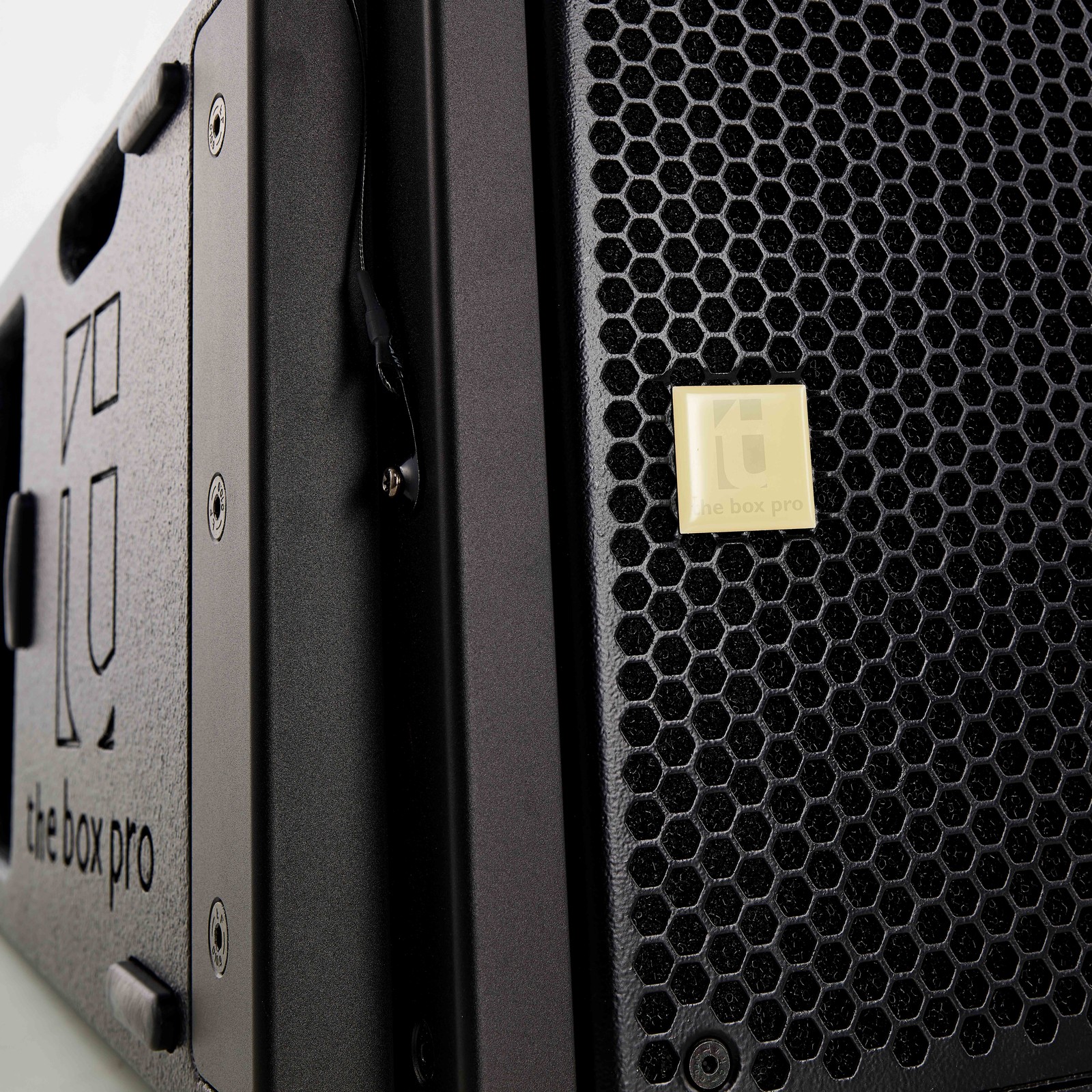 the box pro A 10 LA Line Array Module Frontgrill