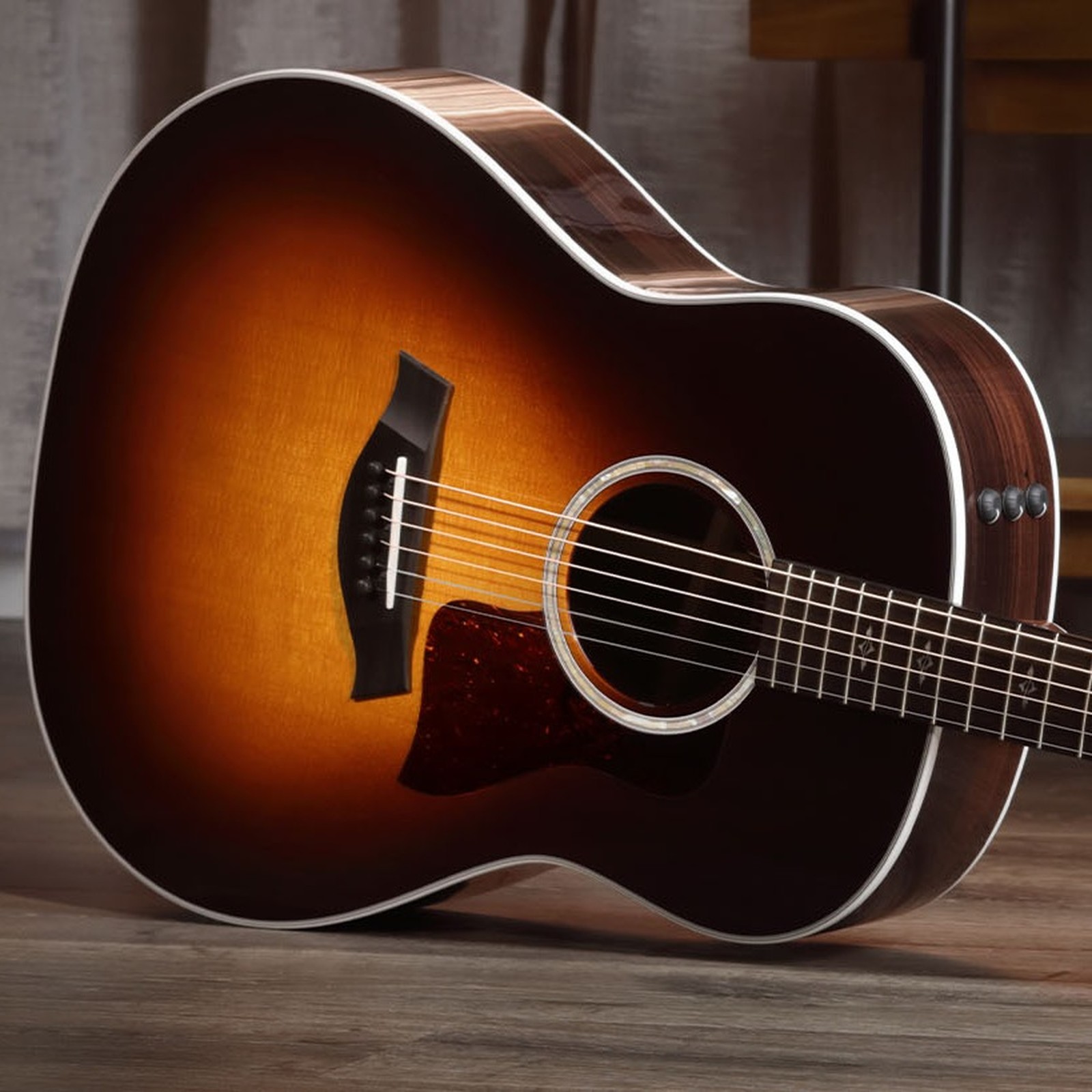 Une 417e-R de chez Taylor, posée sur le sol