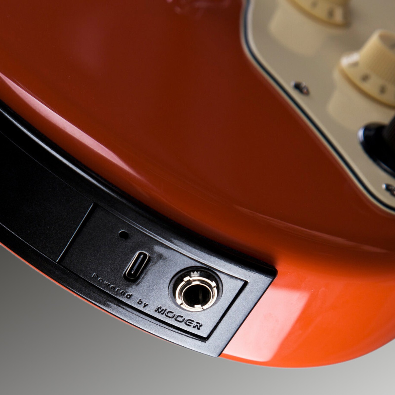 Connections on the Mooer GTRS Guitar Professional 801 FRD