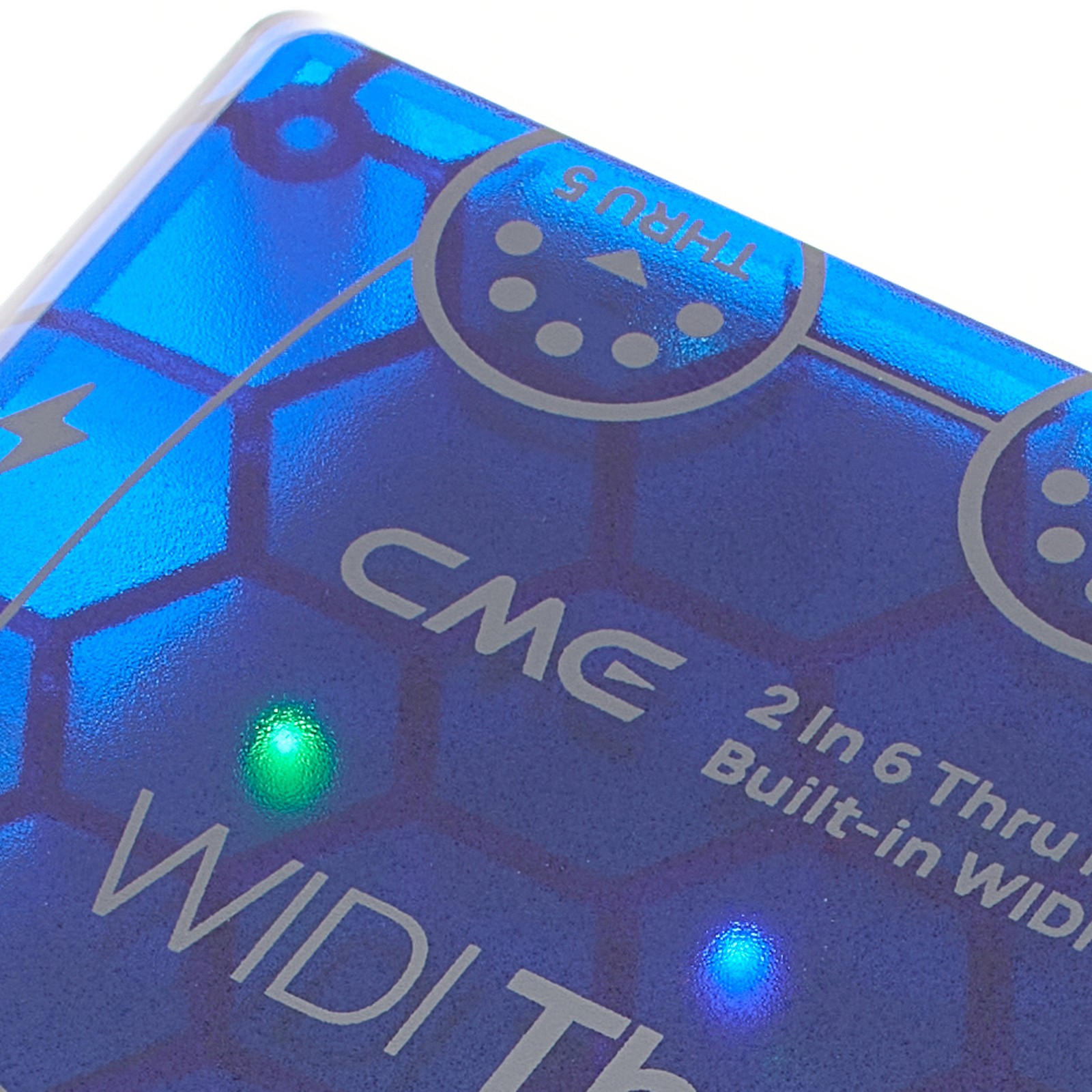 Oberseite des CME WIDI Thru6 BT MIDI-Verteilers